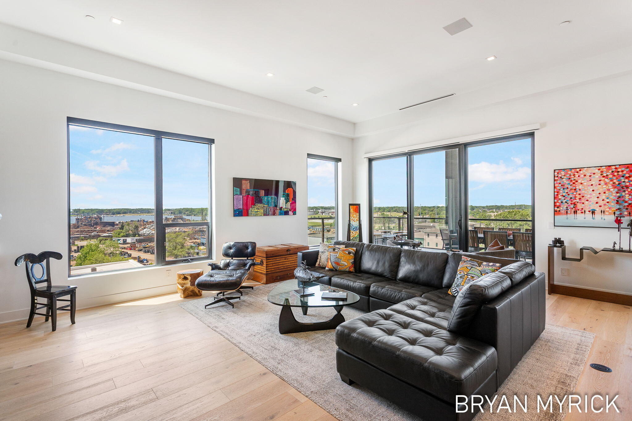 159 S River Avenue 505 Property Photo 17