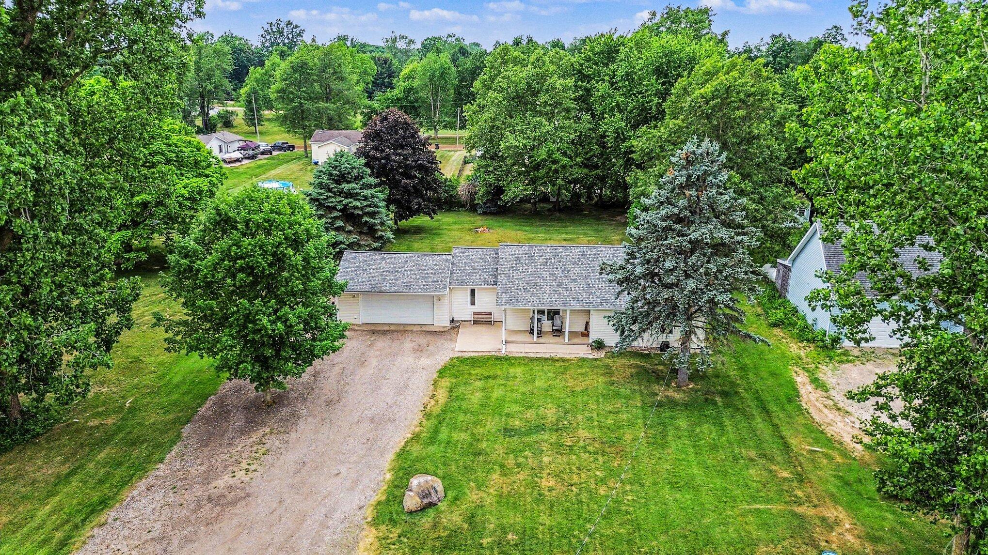 11332 Crestview Drive E Property Photo 4