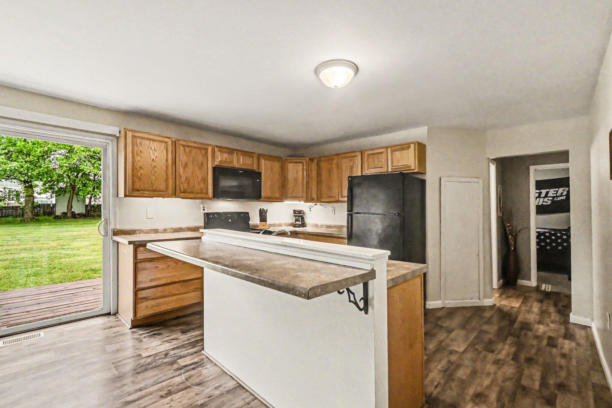 11332 Crestview Drive E Property Photo 10