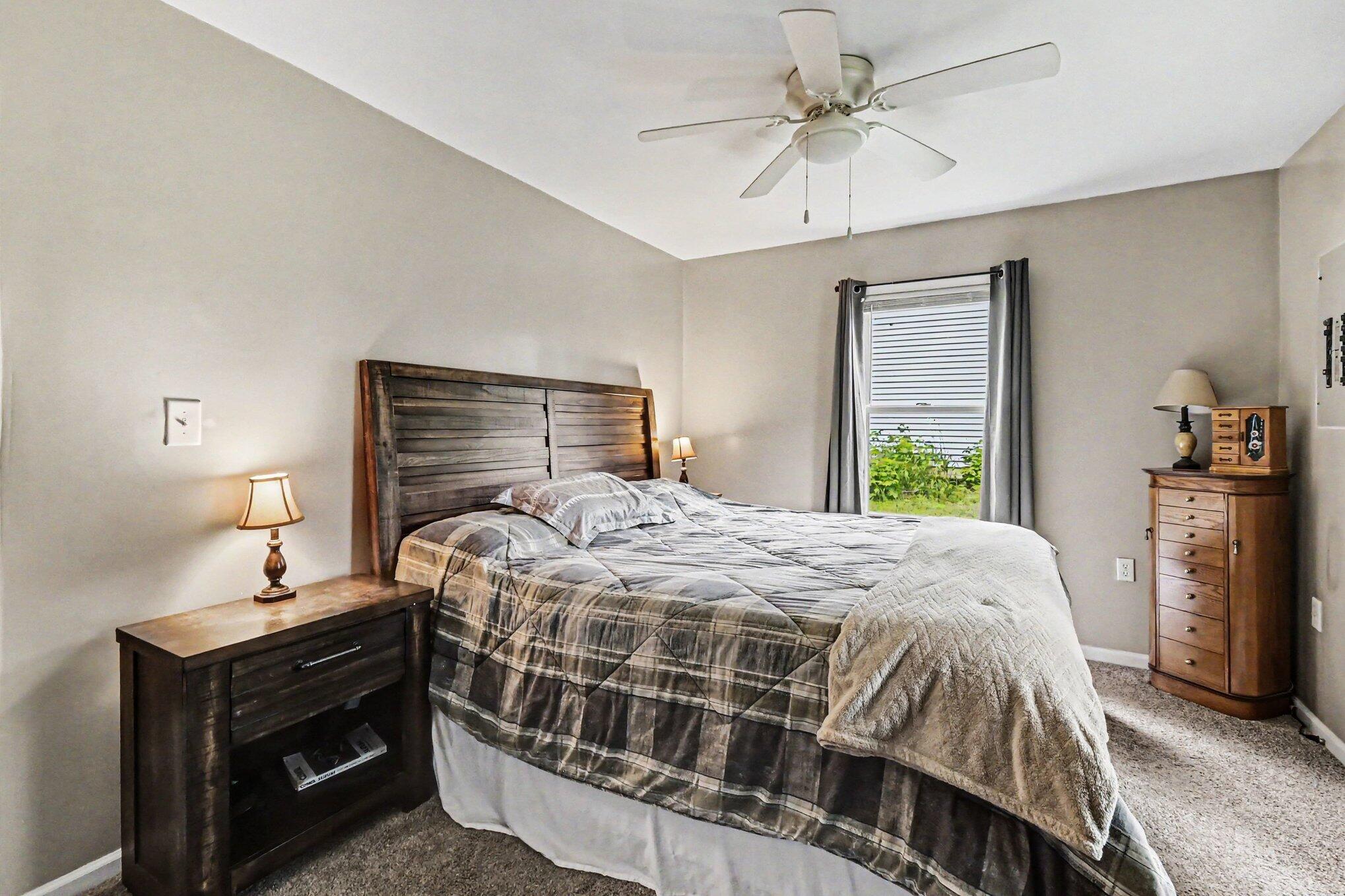 11332 Crestview Drive E Property Photo 14