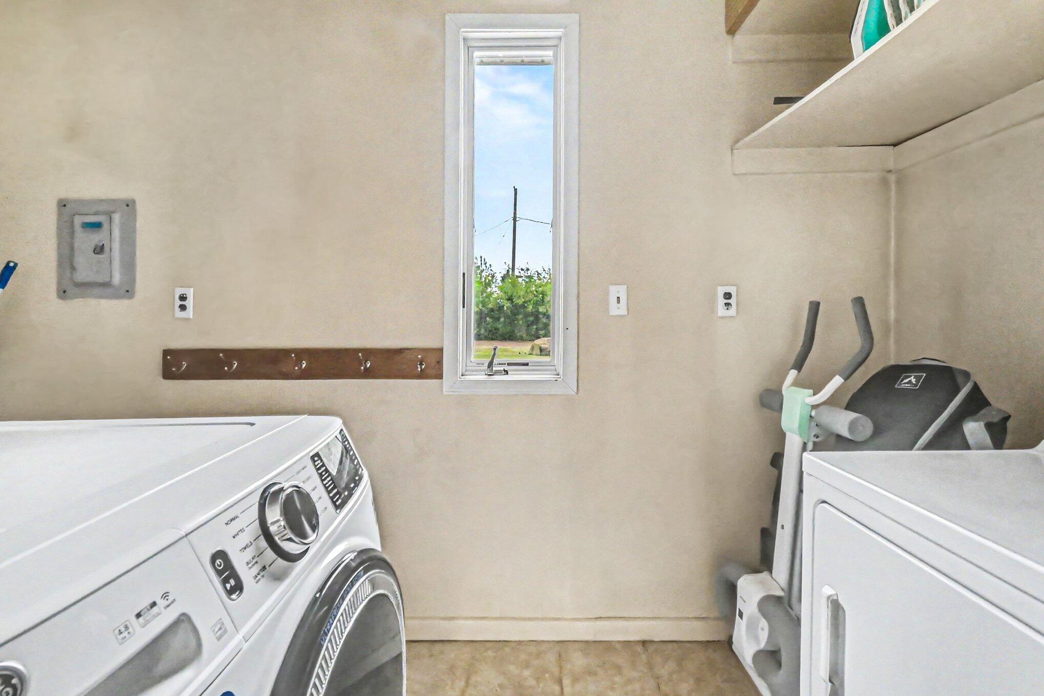 11332 Crestview Drive E Property Photo 19