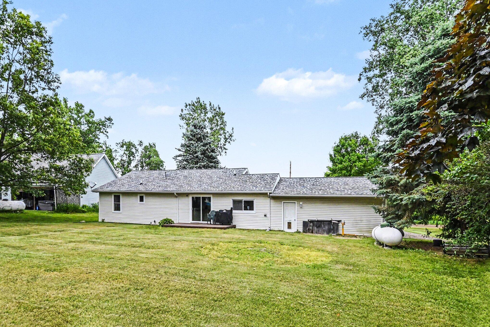 11332 Crestview Drive E Property Photo 22