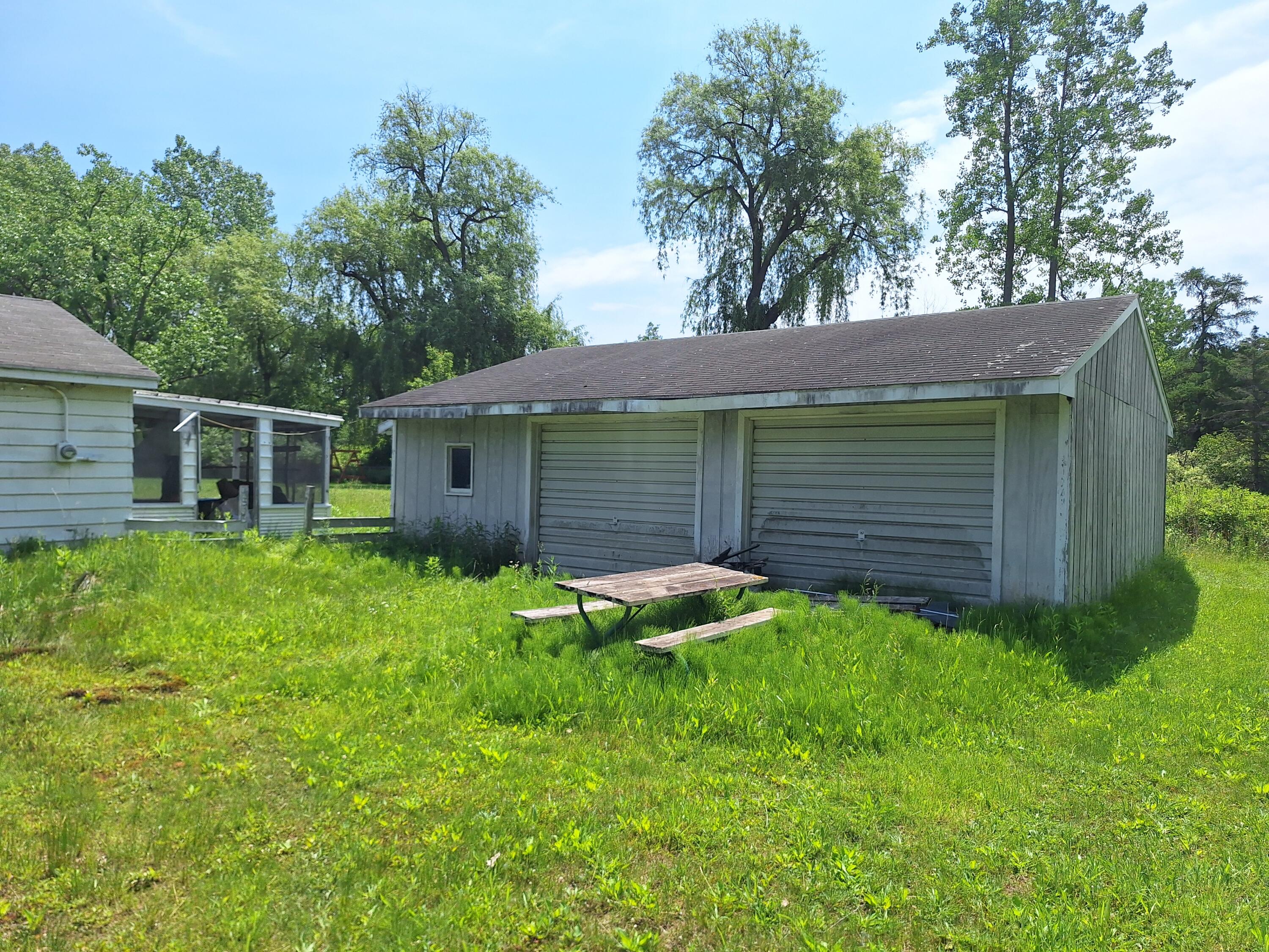 6010 Cannonsburg Road Ne Property Photo 2