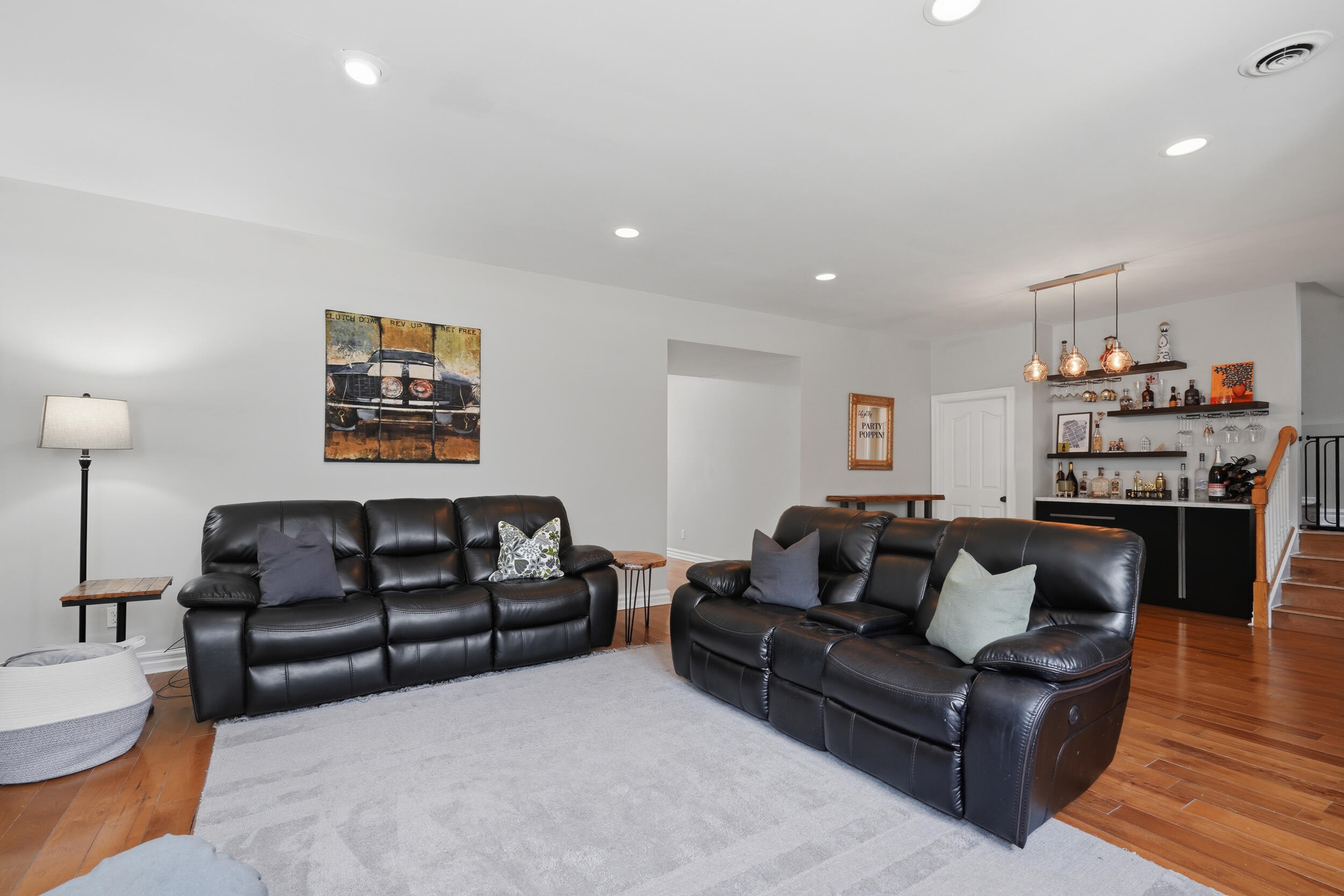 429 E Ferry Street #8 Property Photo 13