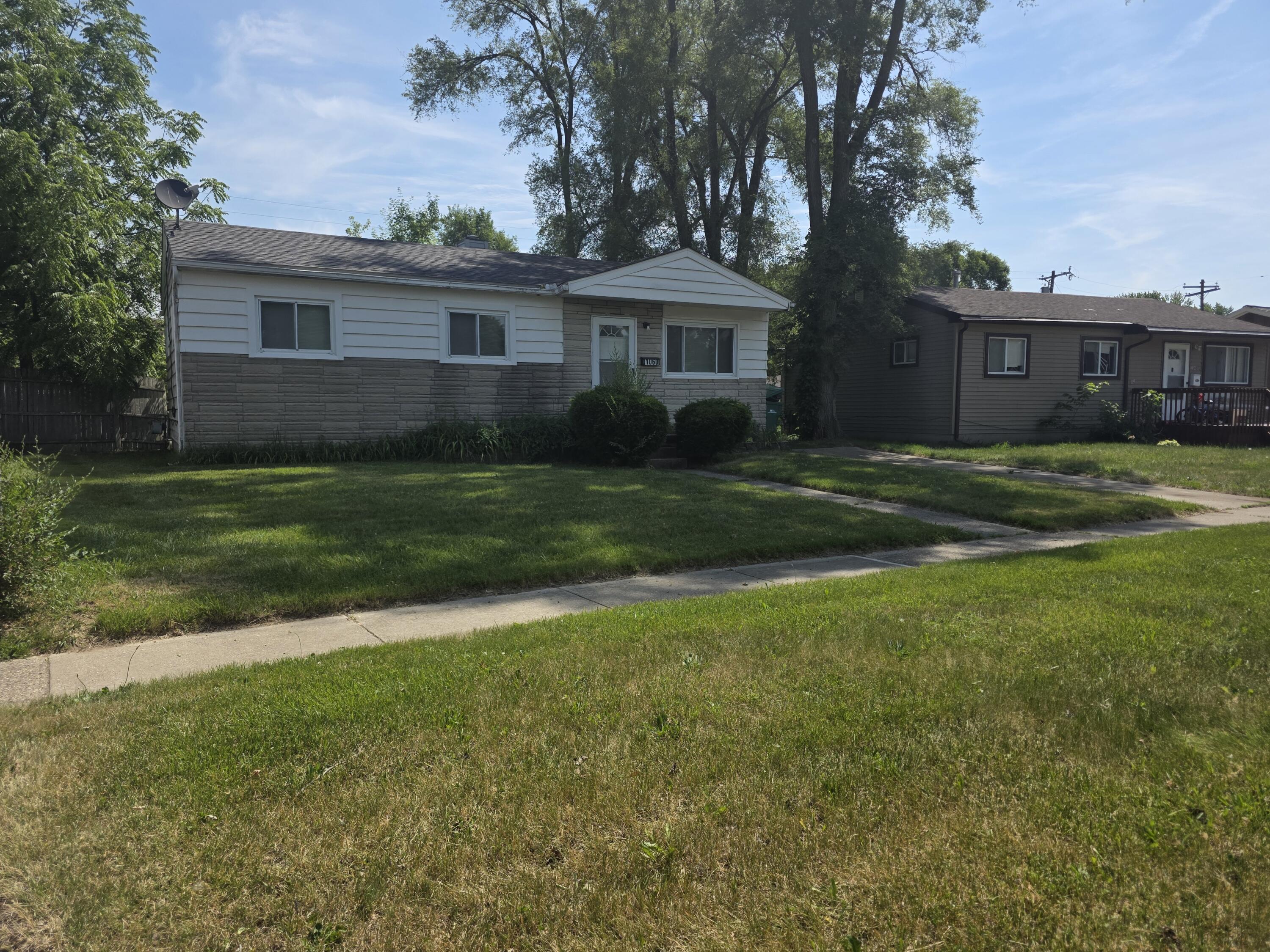 1060 Commonwealth Avenue Property Photo 1