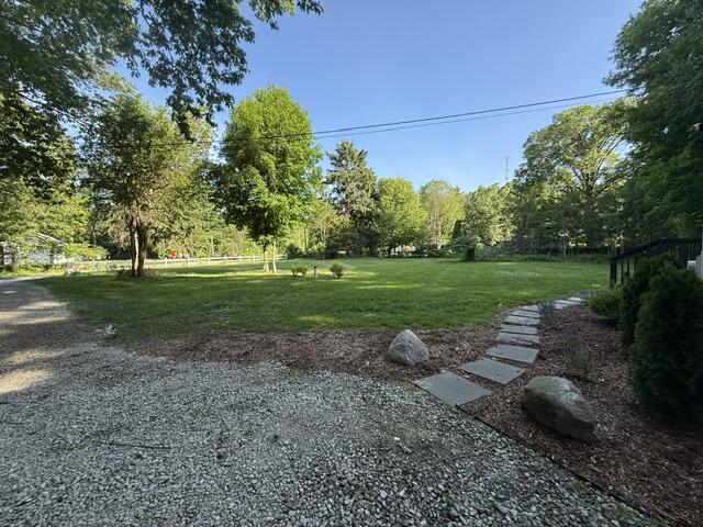 16002 Lakeside Road Property Photo 9