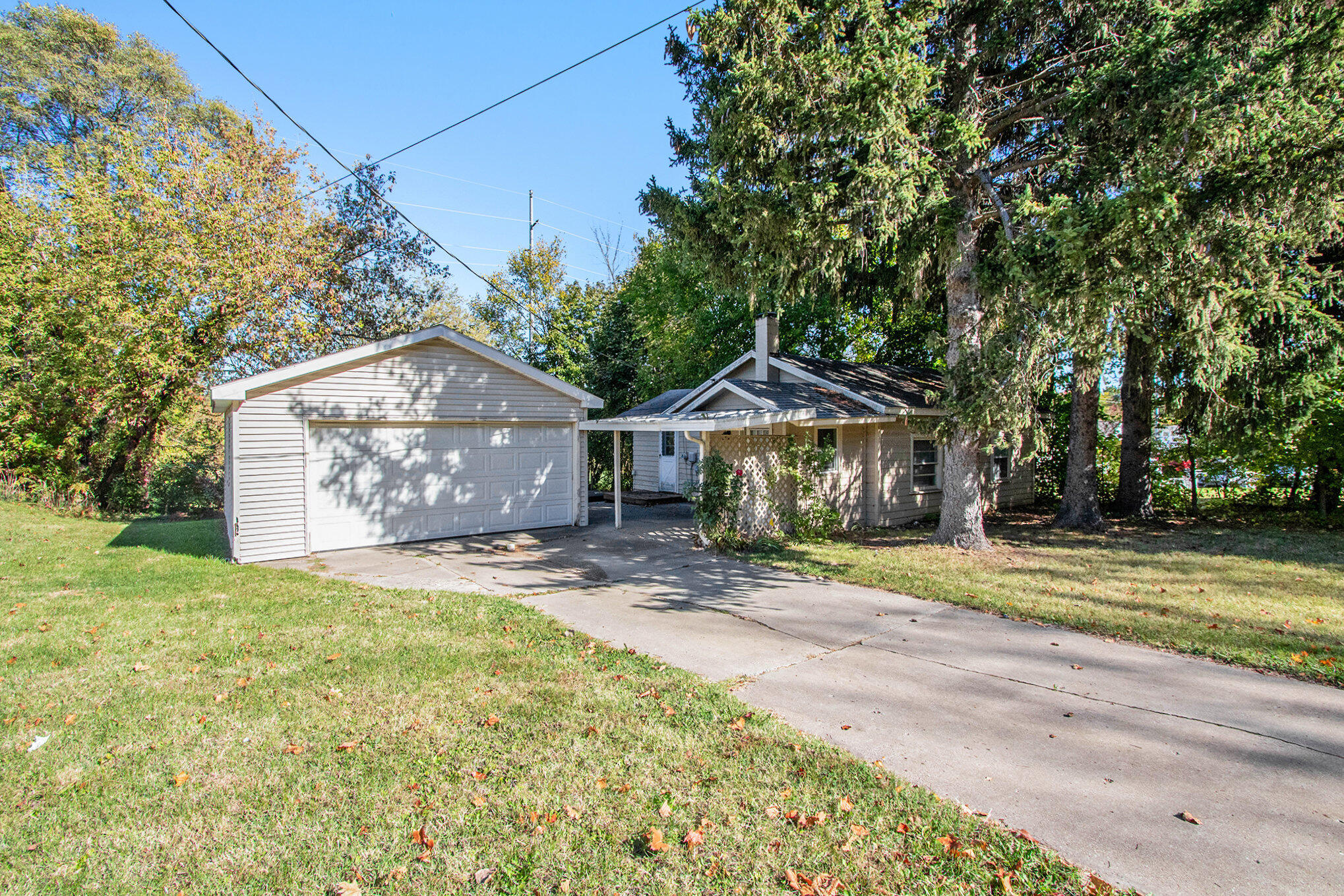 1005 E Front Street Property Photo 1