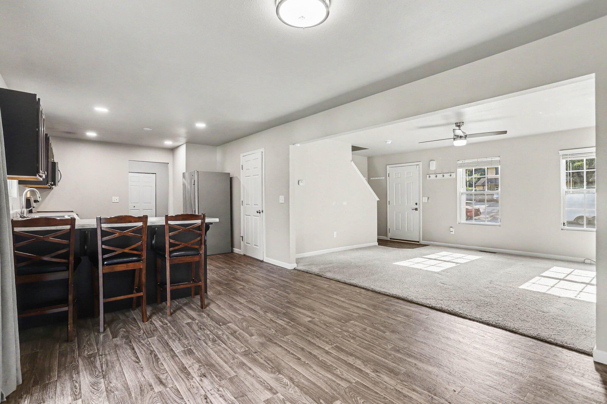 4428 Bronson Boulevard Property Photo 6