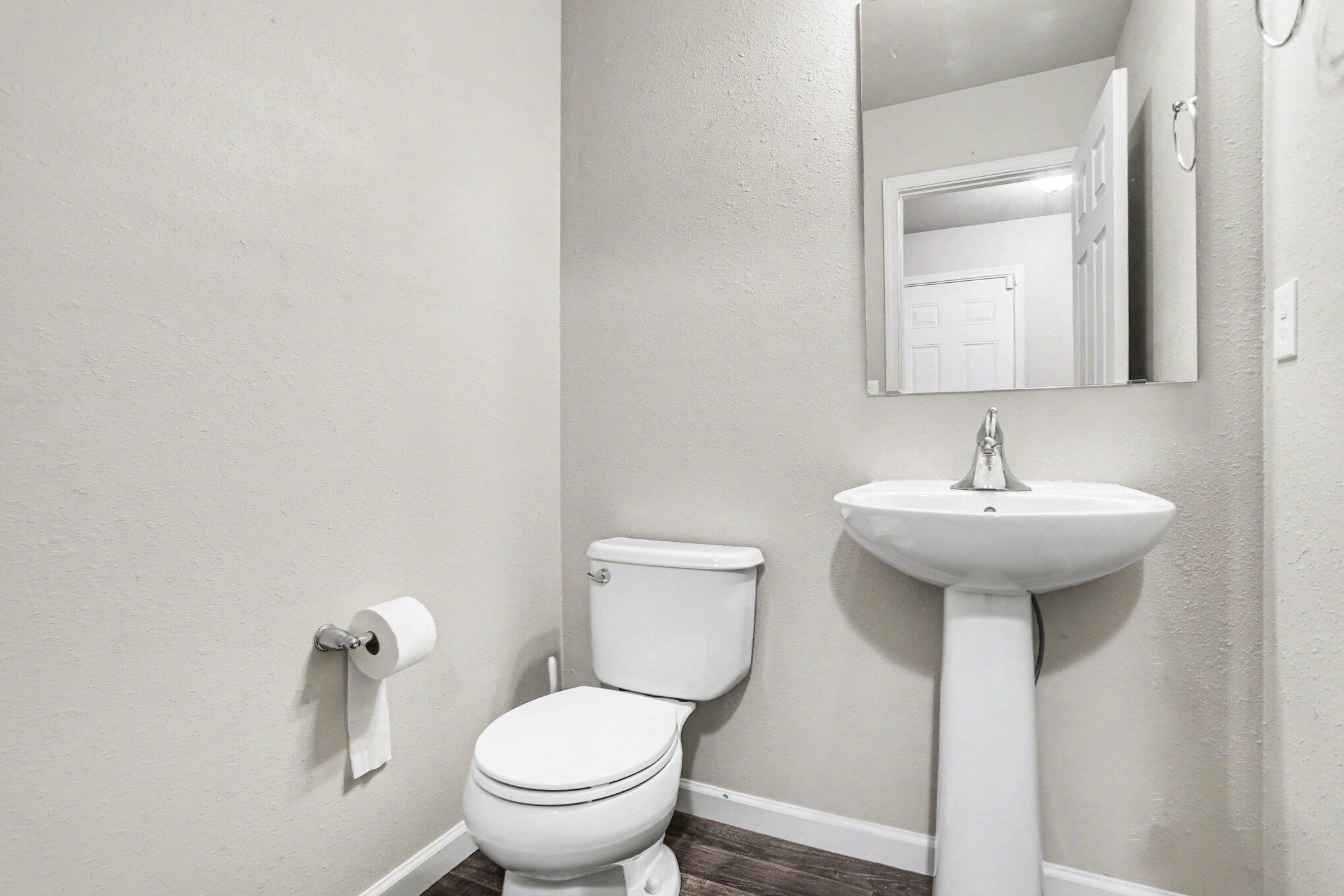 4428 Bronson Boulevard Property Photo 9