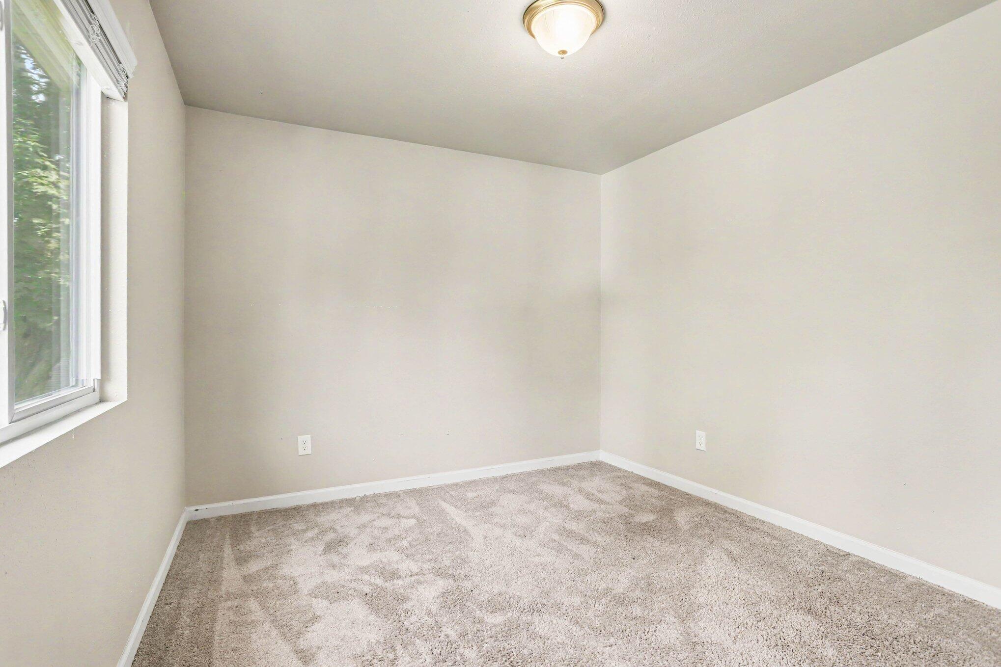 4428 Bronson Boulevard Property Photo 16