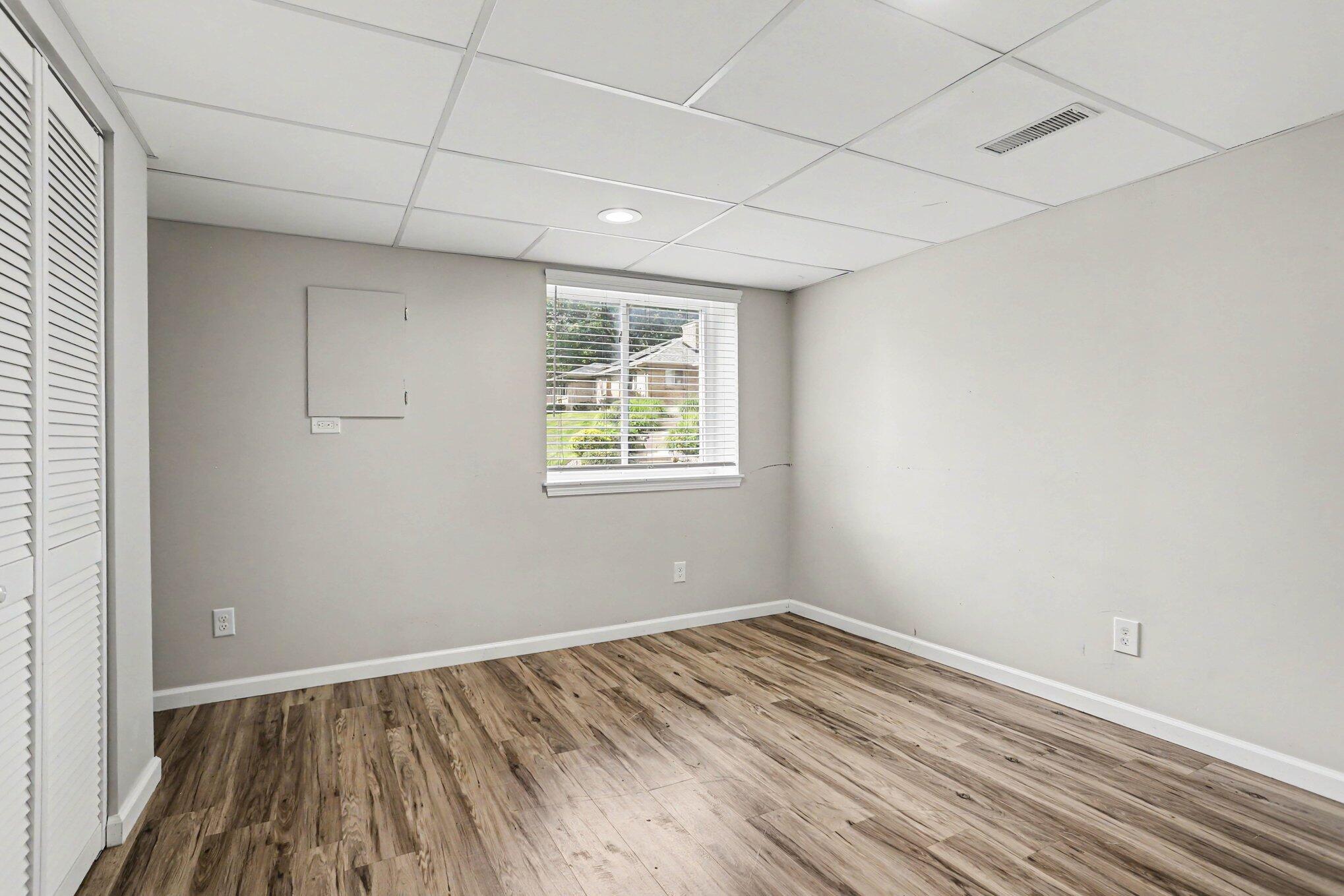 4428 Bronson Boulevard Property Photo 20