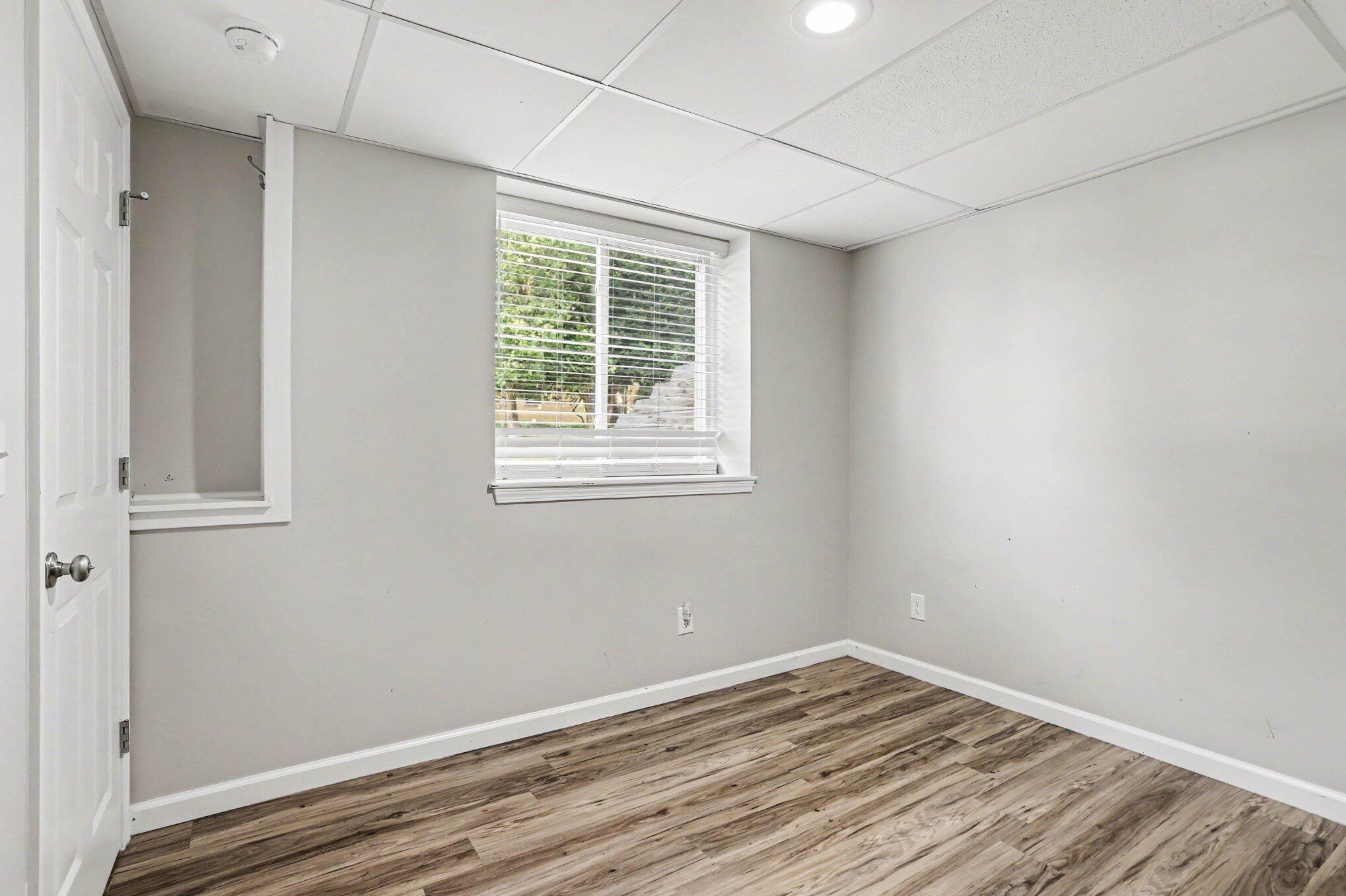 4428 Bronson Boulevard Property Photo 22