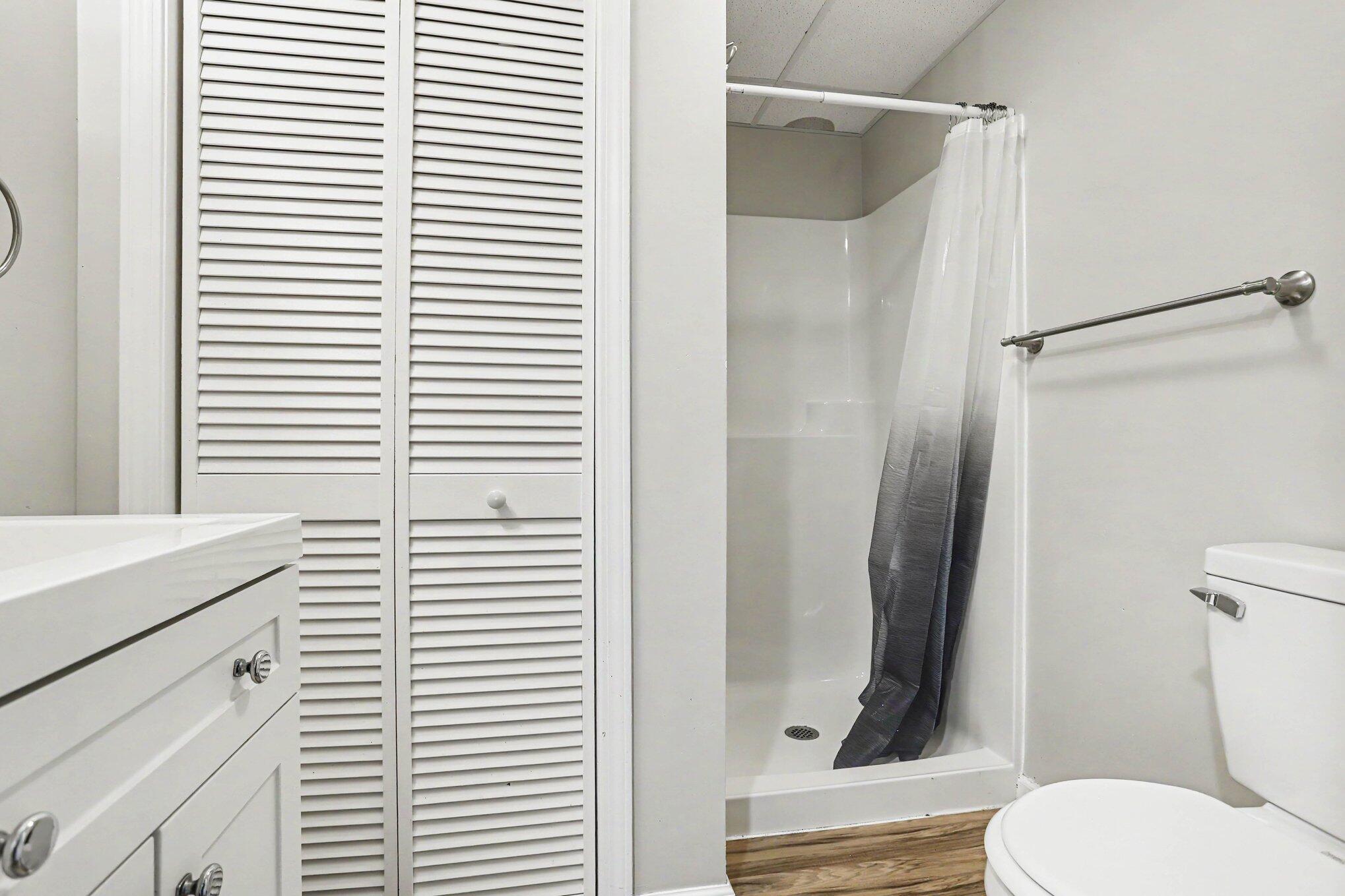4428 Bronson Boulevard Property Photo 23