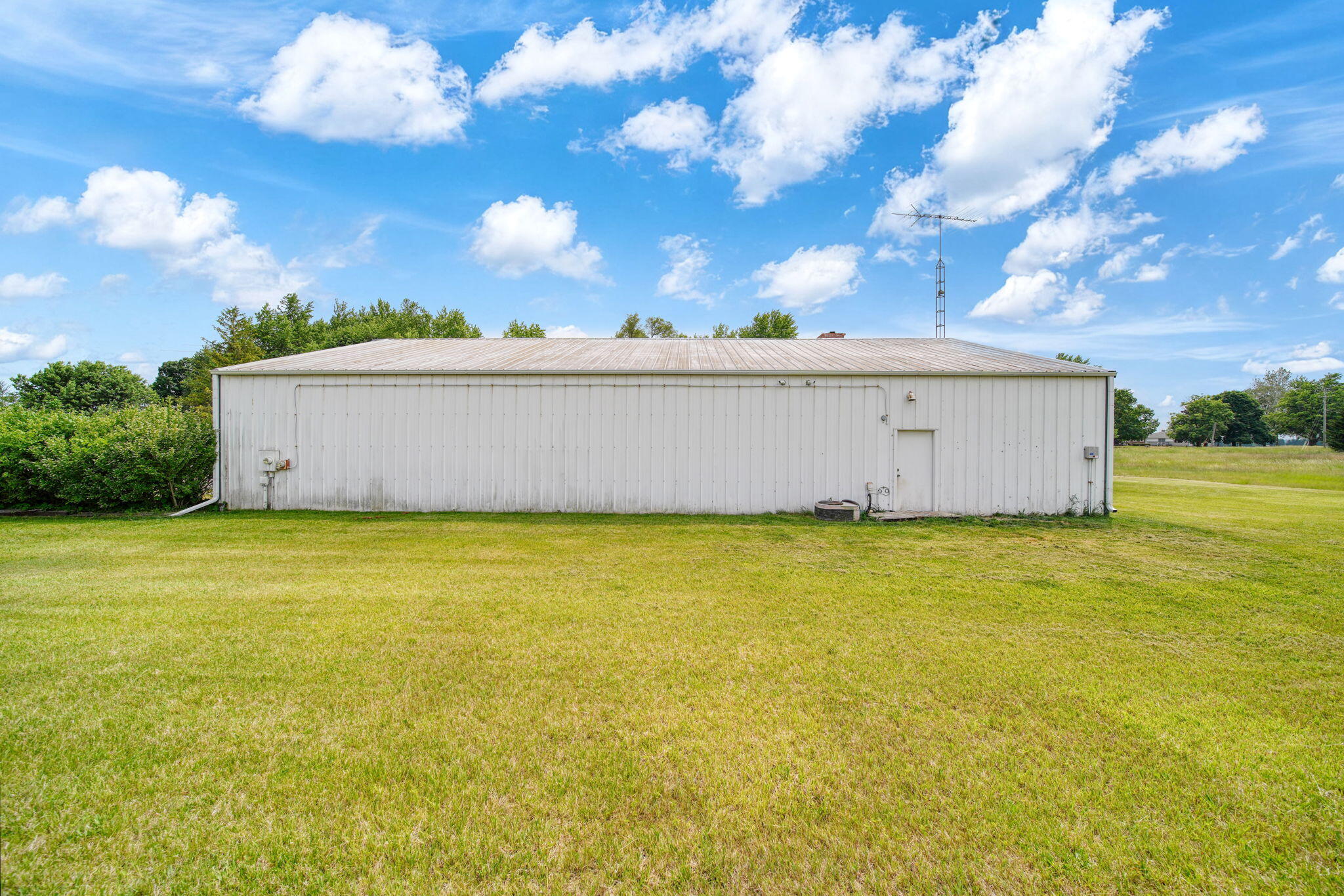5550 E Carleton Road Property Photo 3