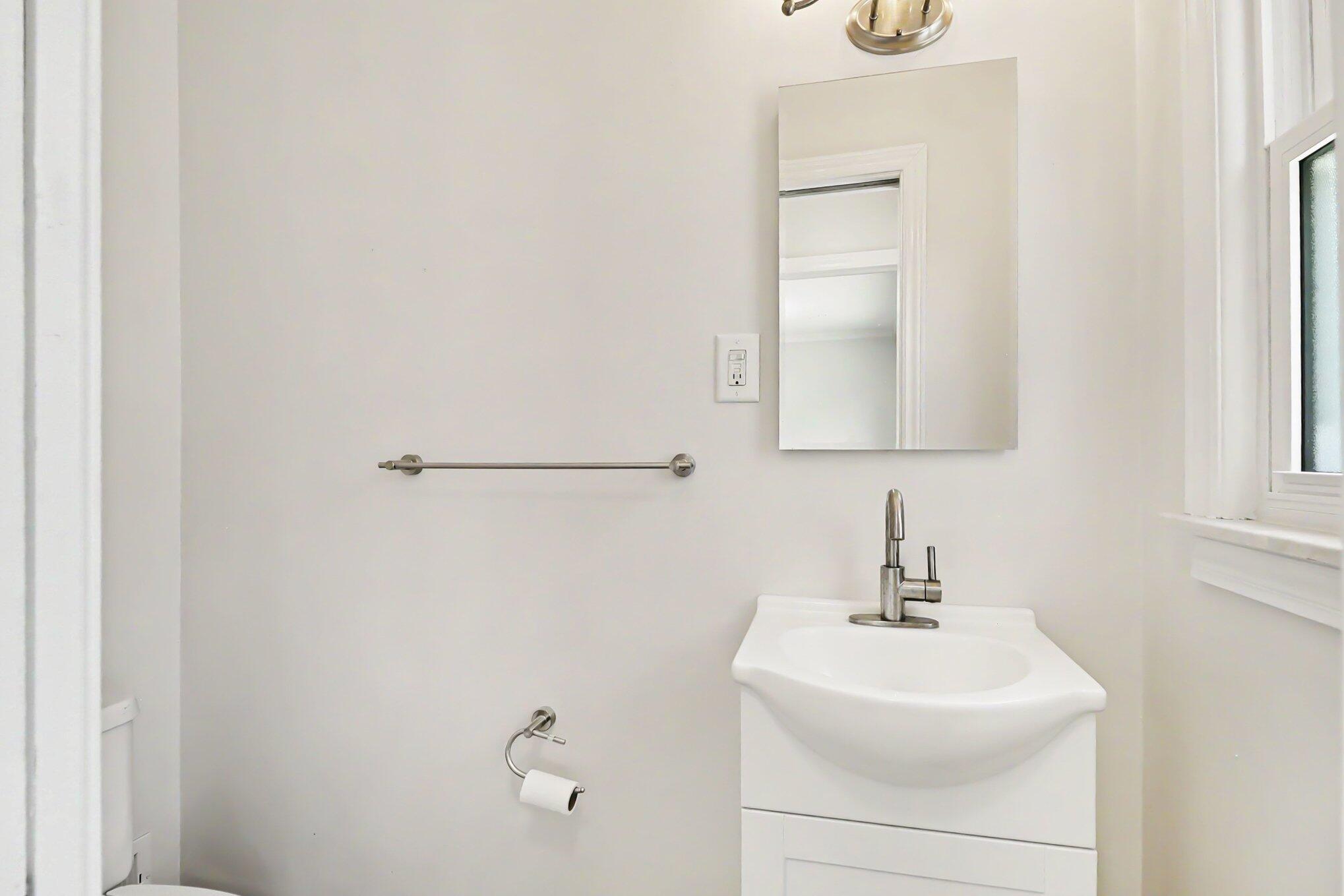 28691 Hales Street Property Photo 8