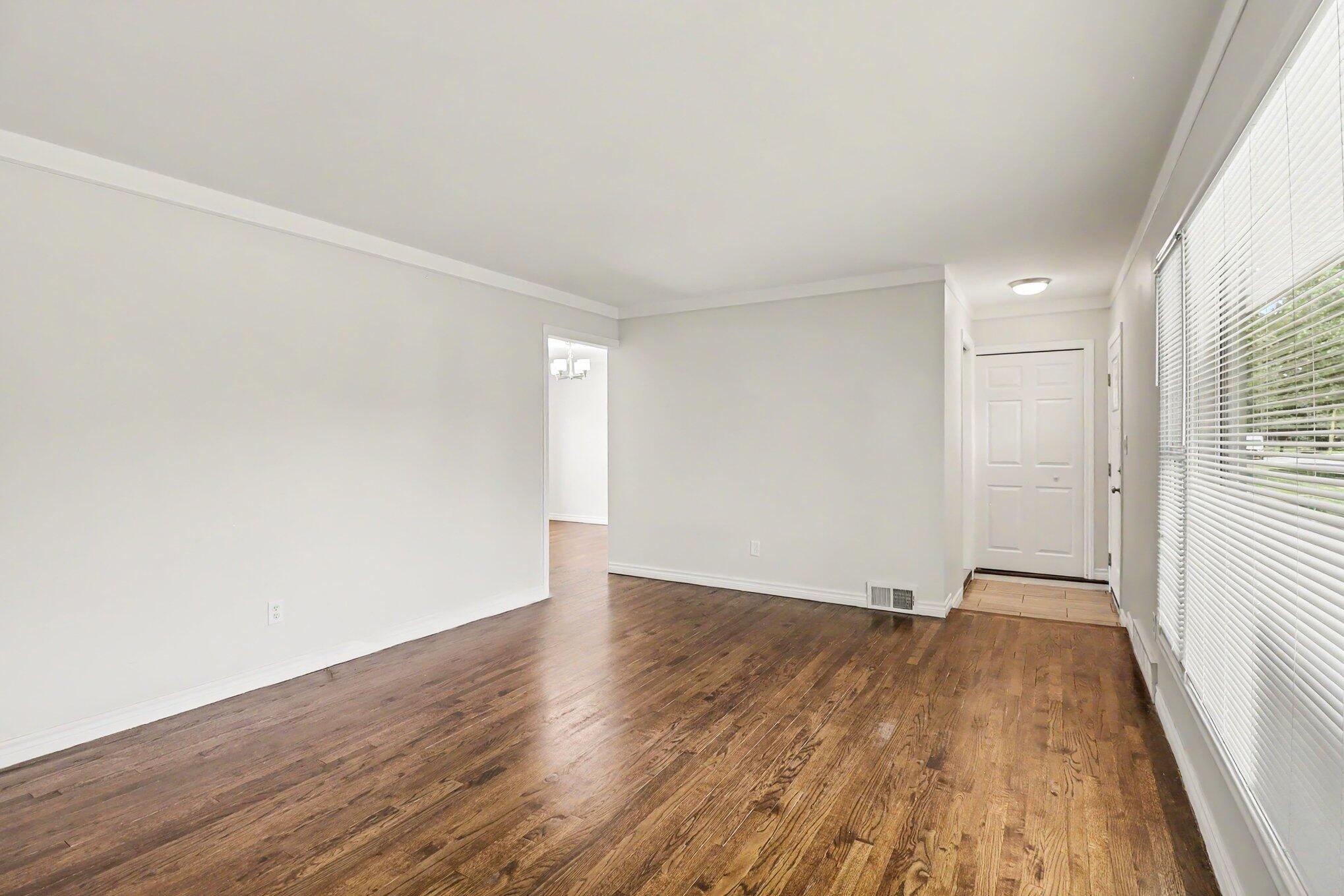 28691 Hales Street Property Photo 14