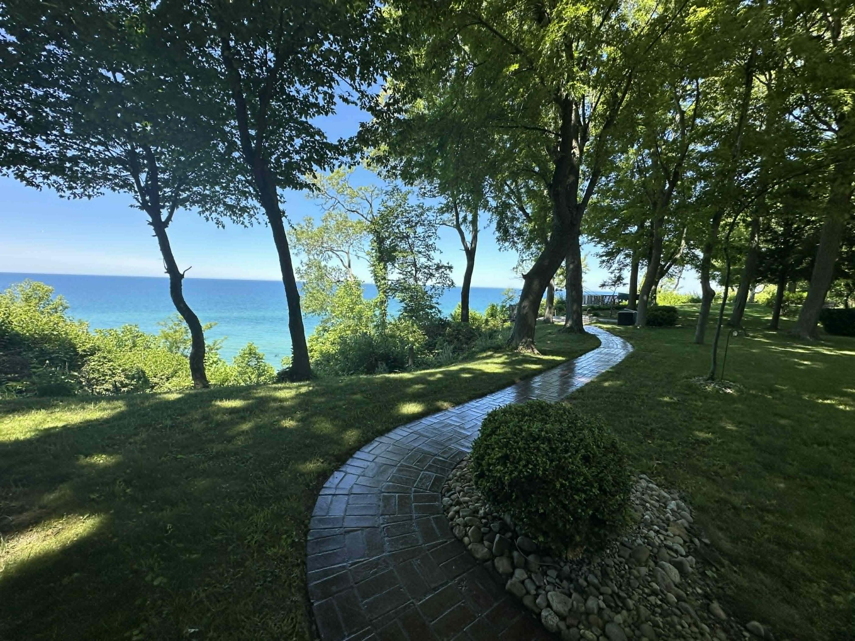 1716 W Benson Road Property Photo 3