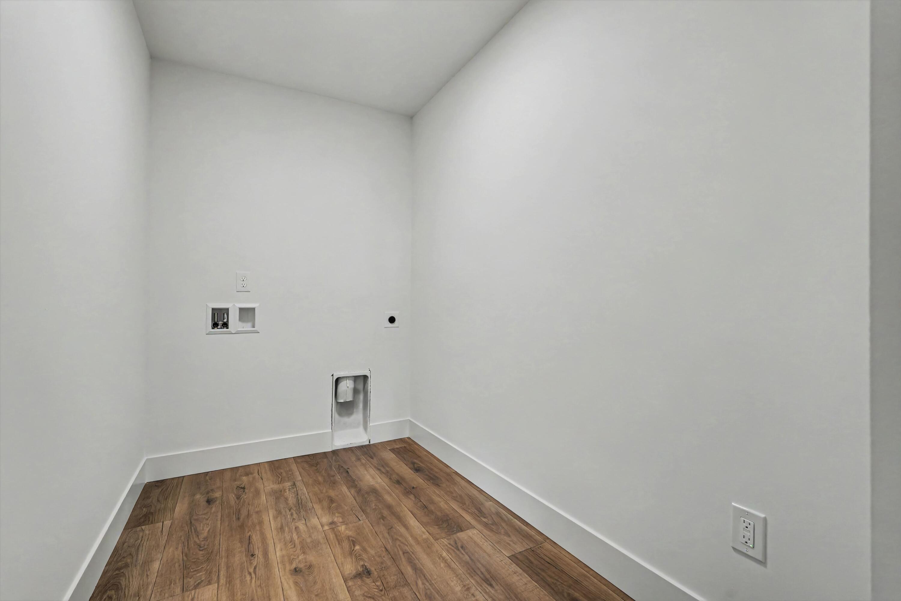 5686 Landrum Trail Property Photo 12