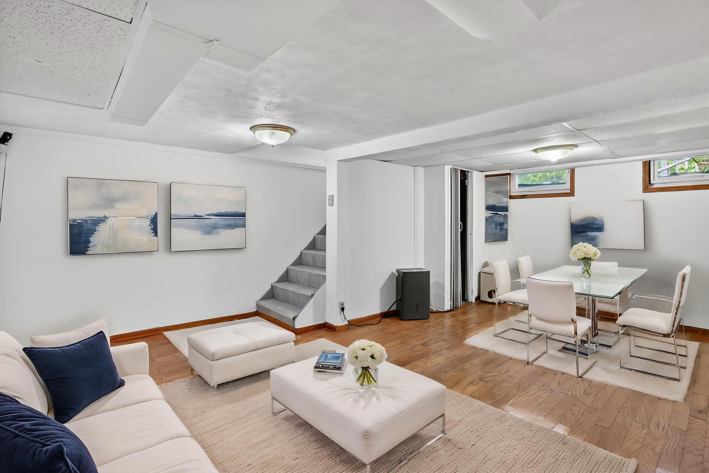 340 Lakeshore Drive Property Photo 24