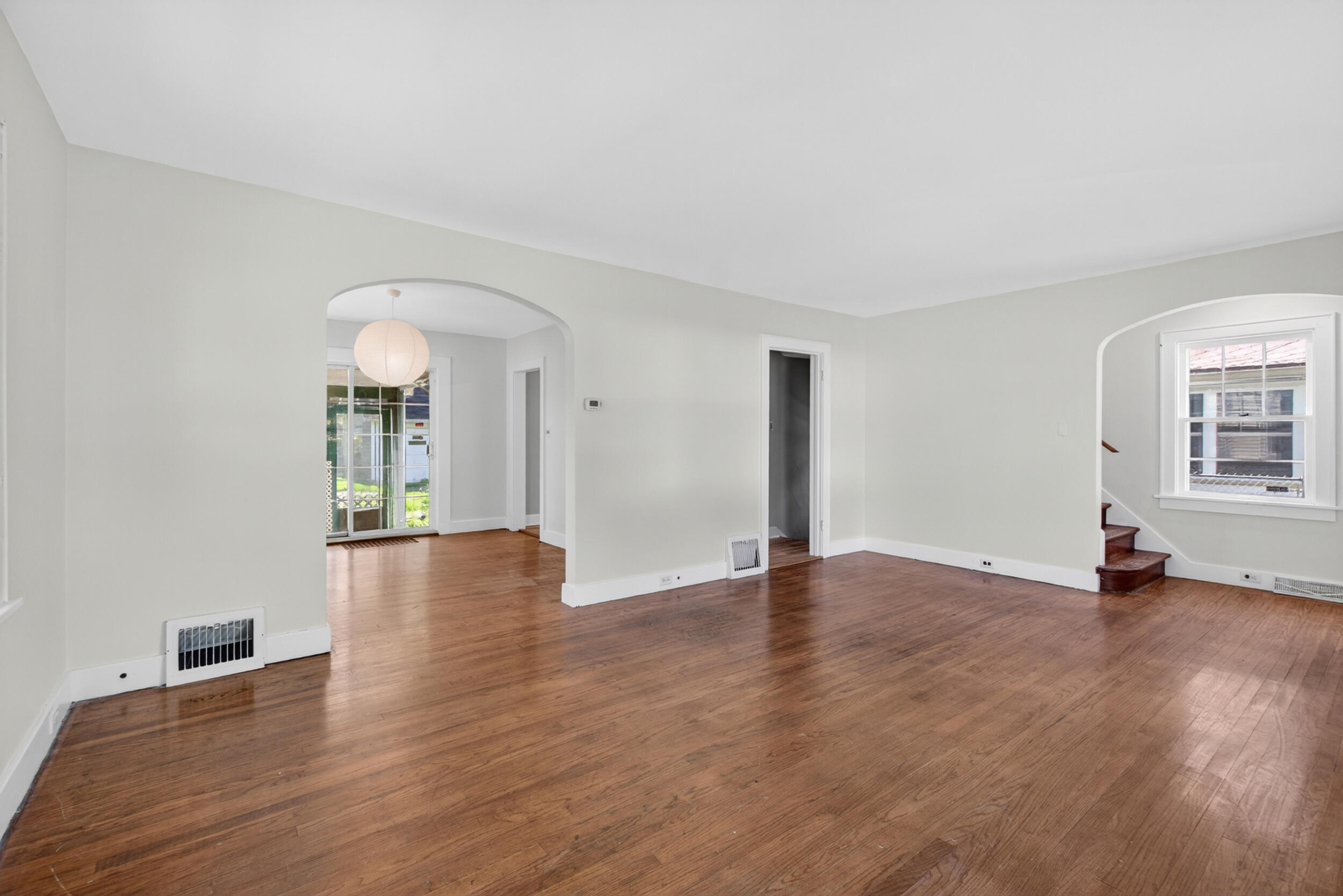 1109 S Webster Street Property Photo 9