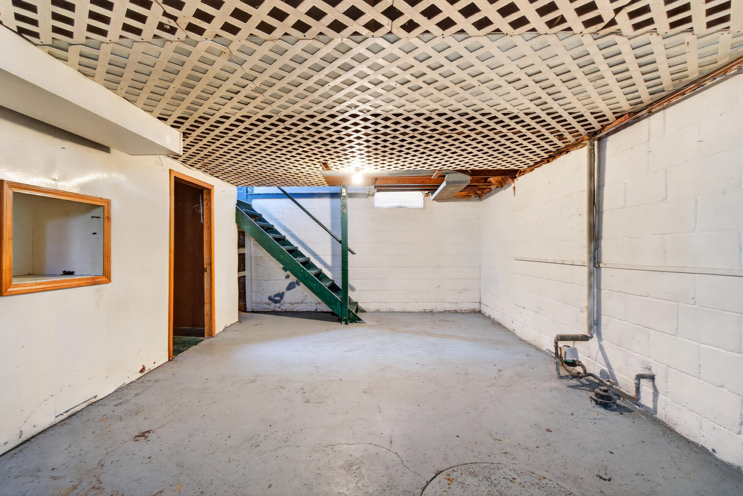 1109 S Webster Street Property Photo 33