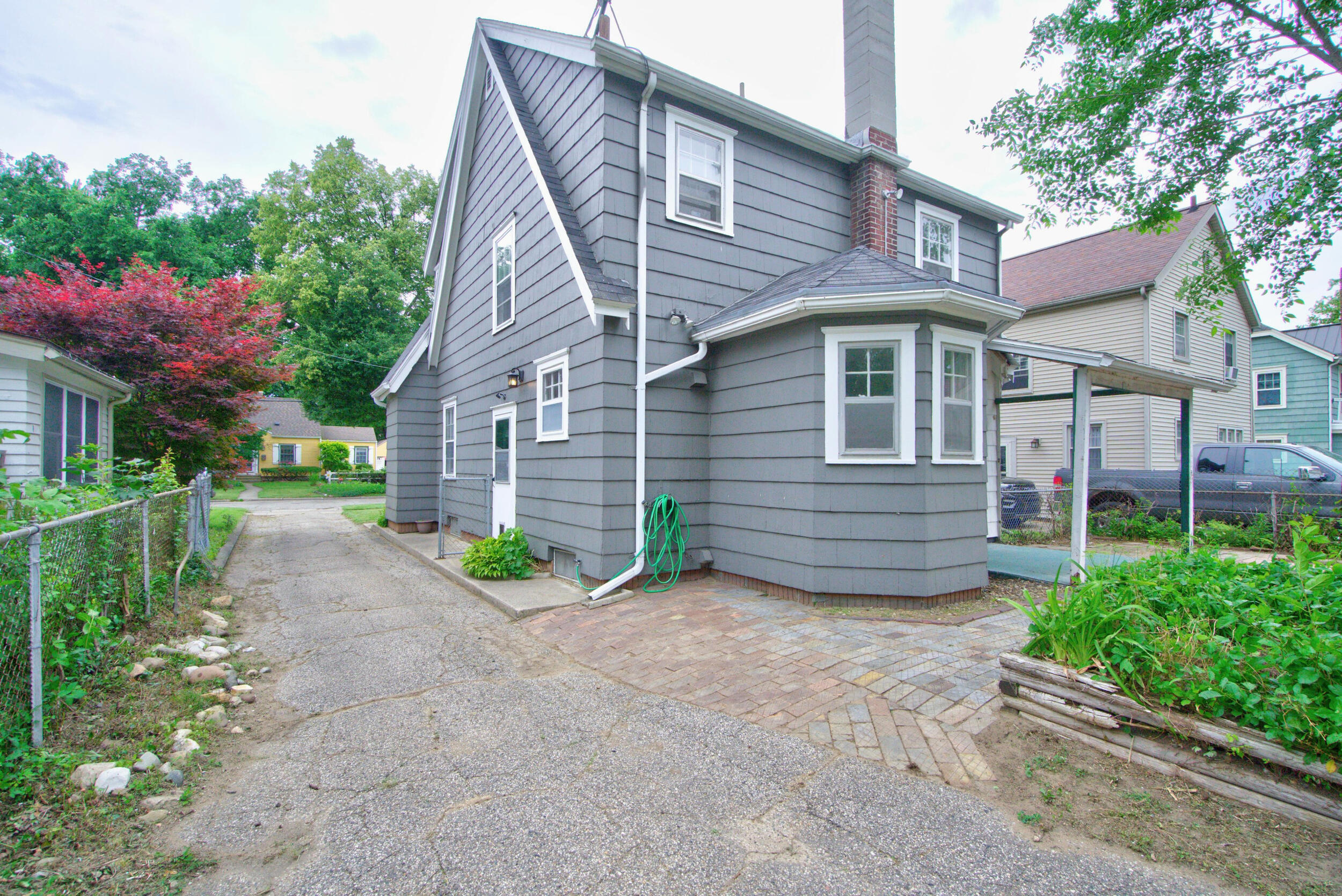 1109 S Webster Street Property Photo 37
