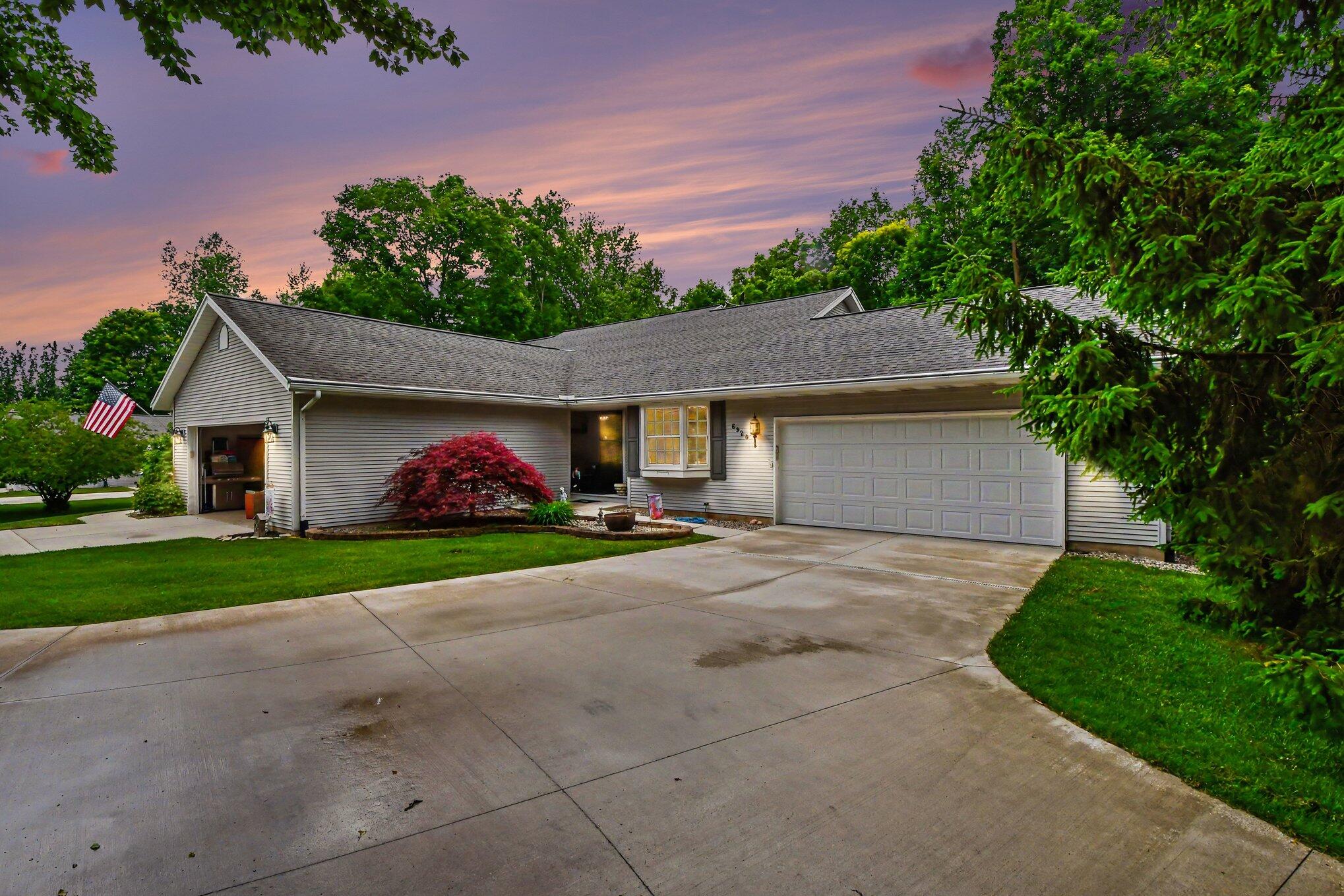 6920 Beechwood Drive Property Photo 1