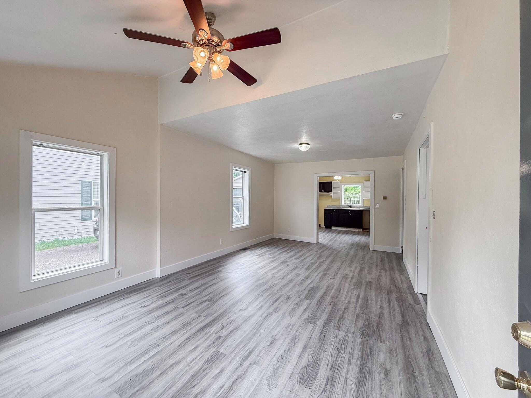 205 Pokagon Street Property Photo 5
