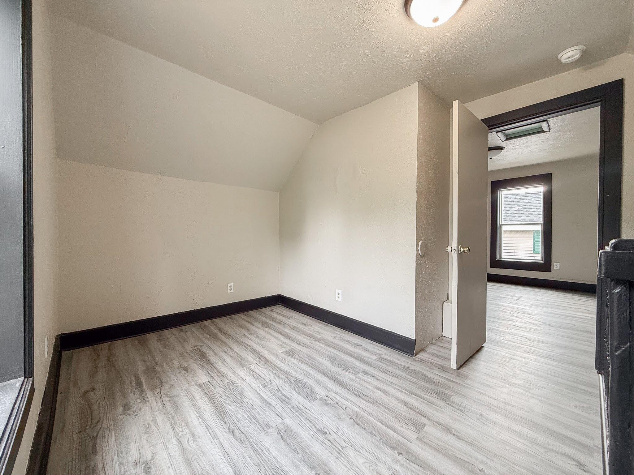 205 Pokagon Street Property Photo 12