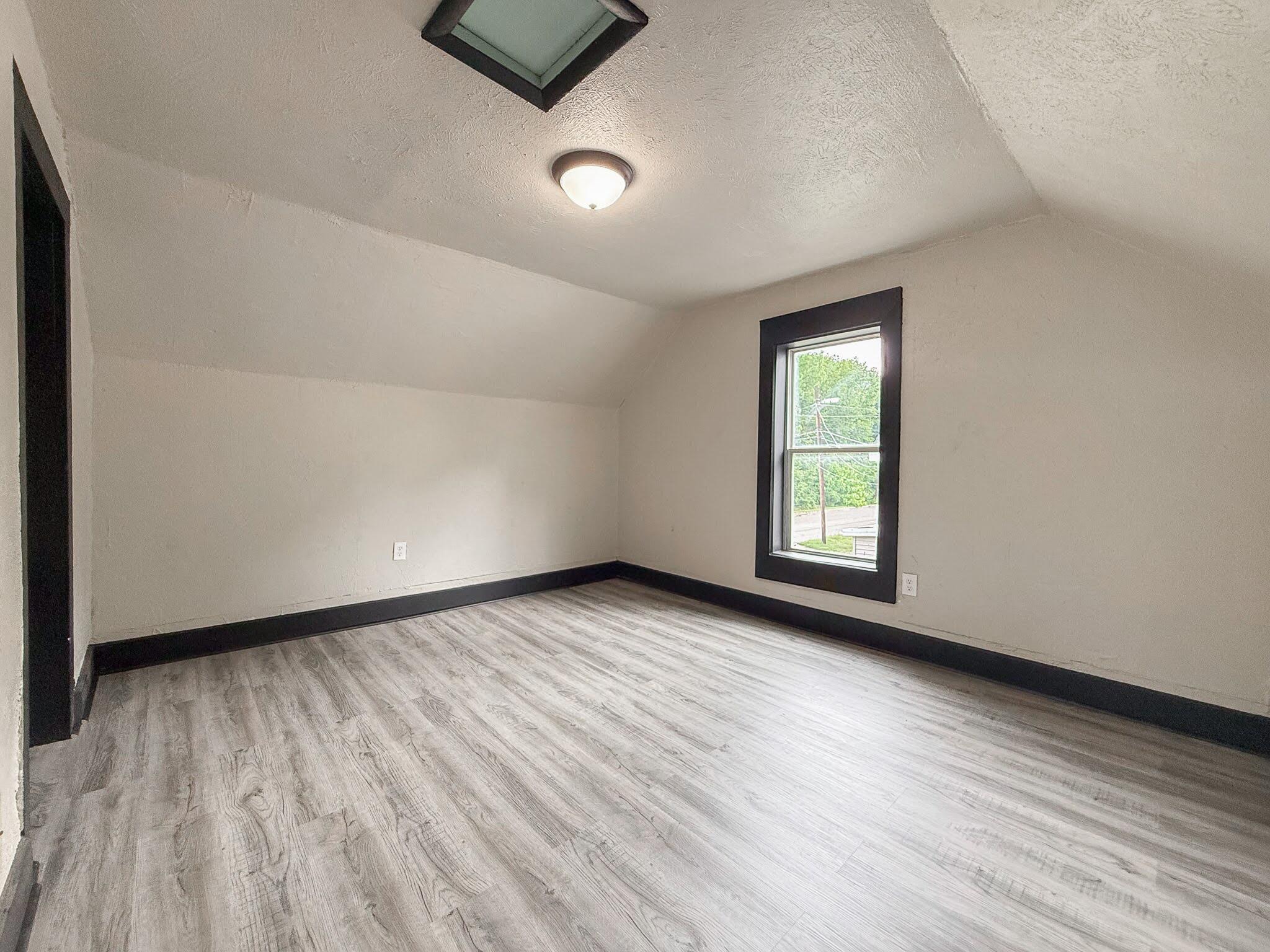 205 Pokagon Street Property Photo 14