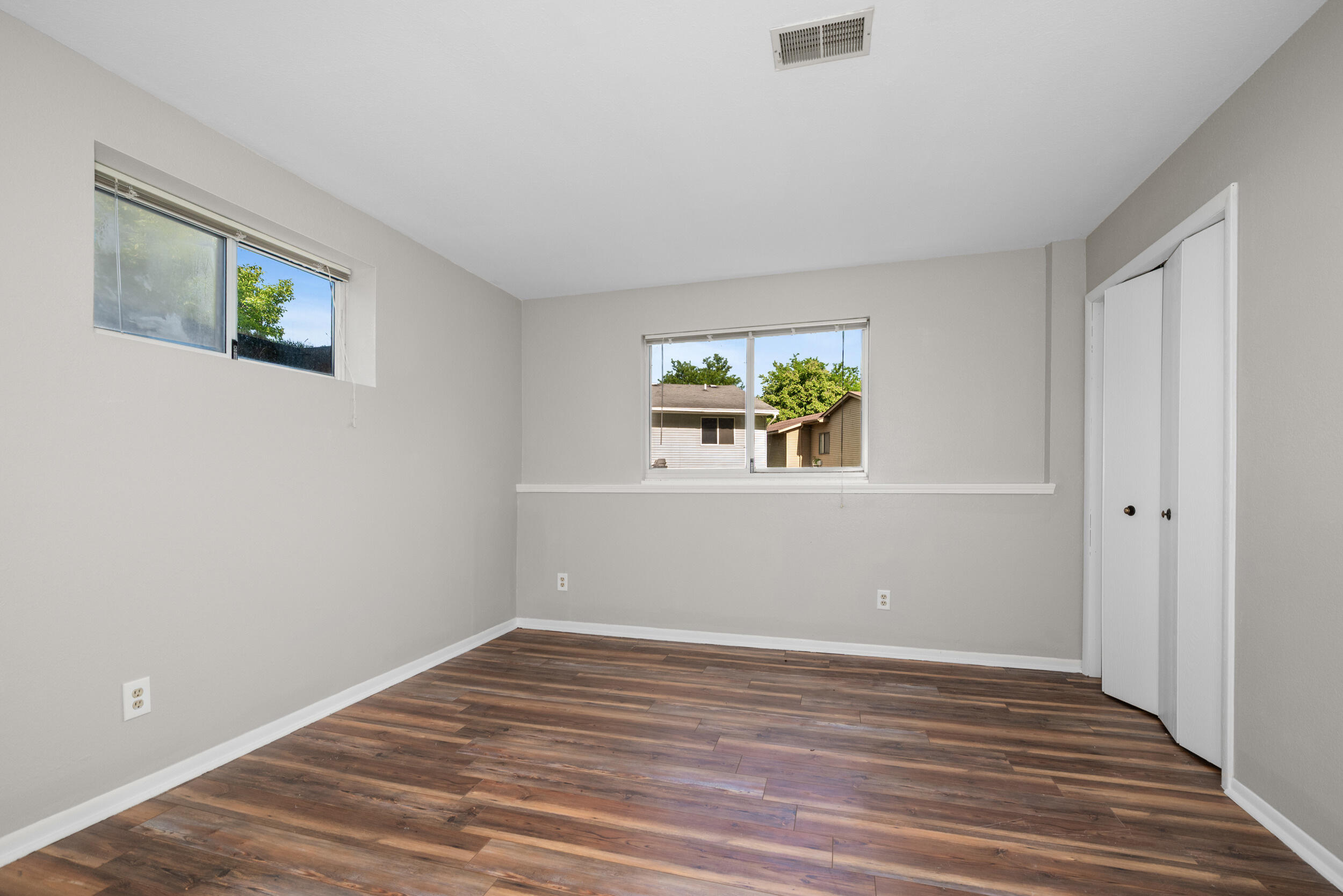 2955 Englewood Avenue Se Property Photo 13