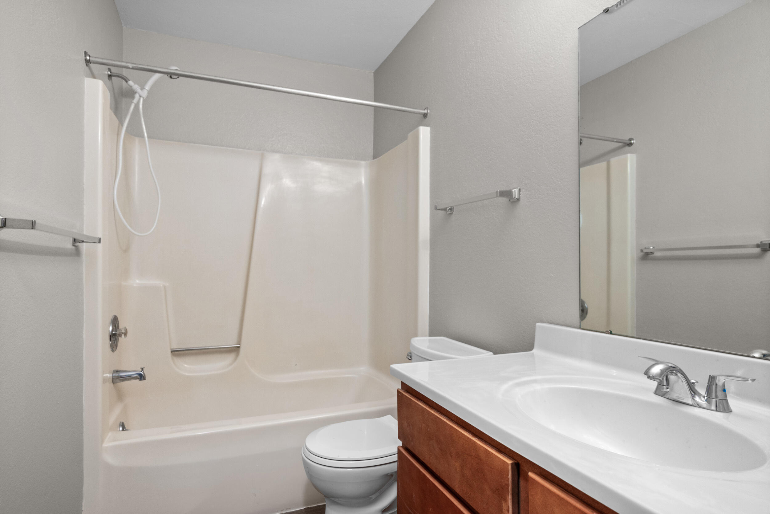 2957 Englewood Avenue Se Property Photo 11