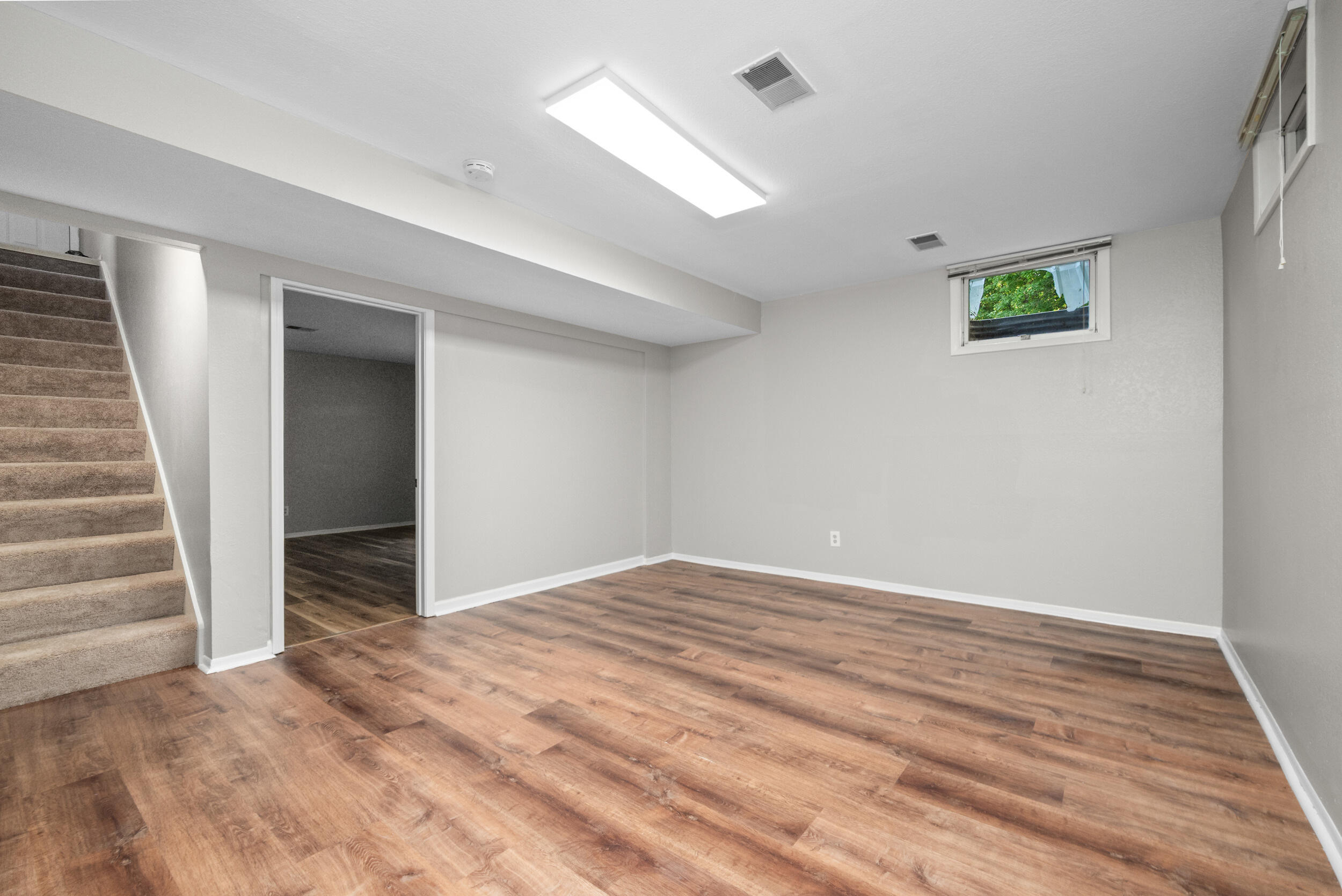 2957 Englewood Avenue Se Property Photo 12