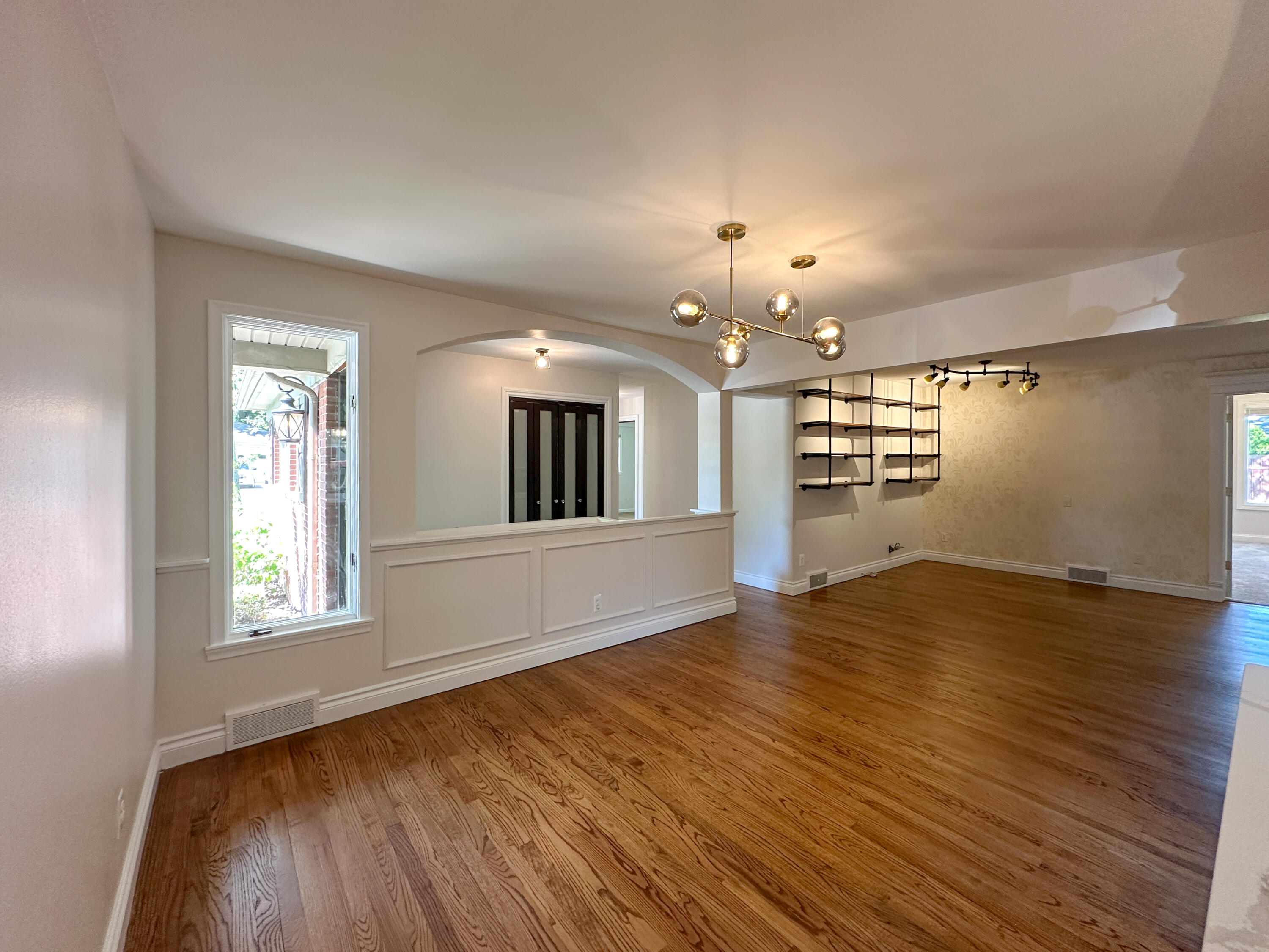 21203 River Road Property Photo 2