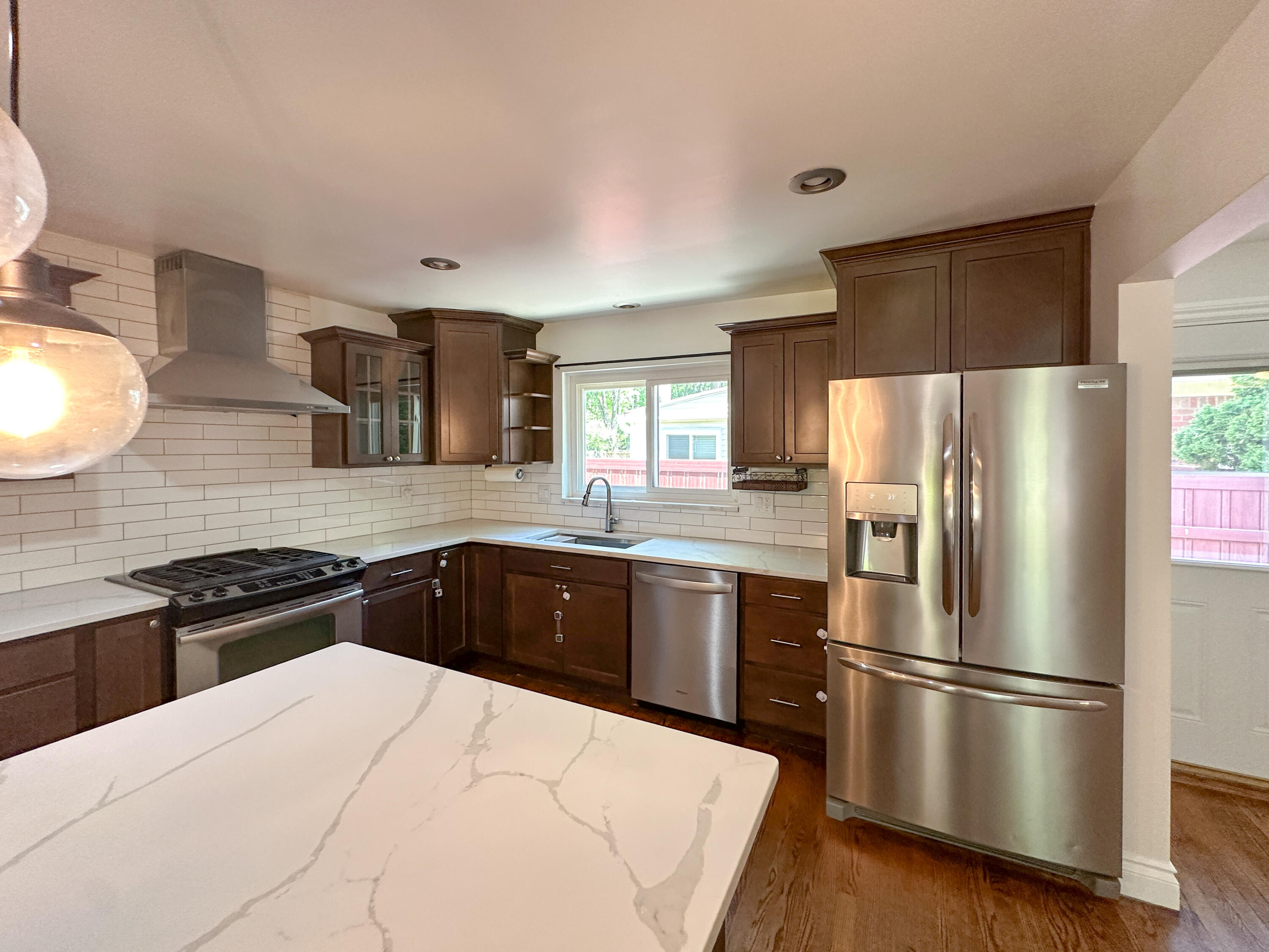 21203 River Road Property Photo 9