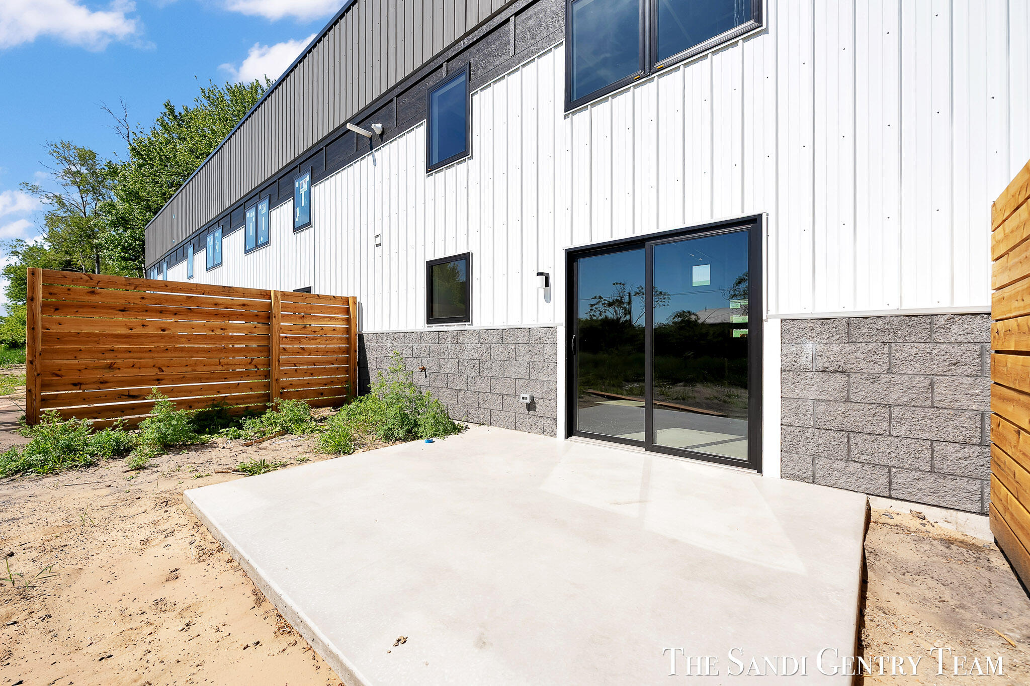 1500 Kooiman Avenue 9 Property Photo 12