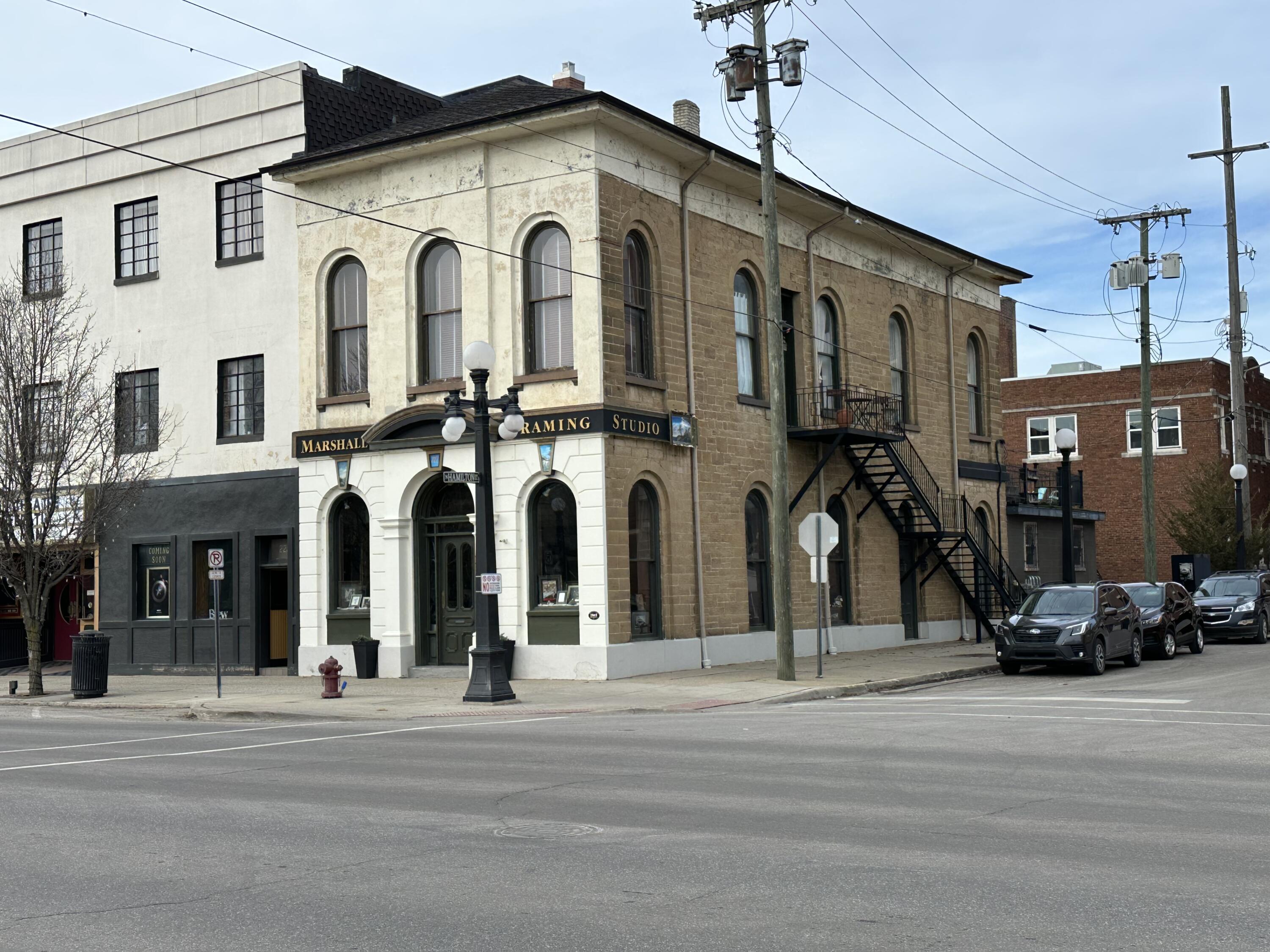227 E Michigan Avenue Property Photo 1