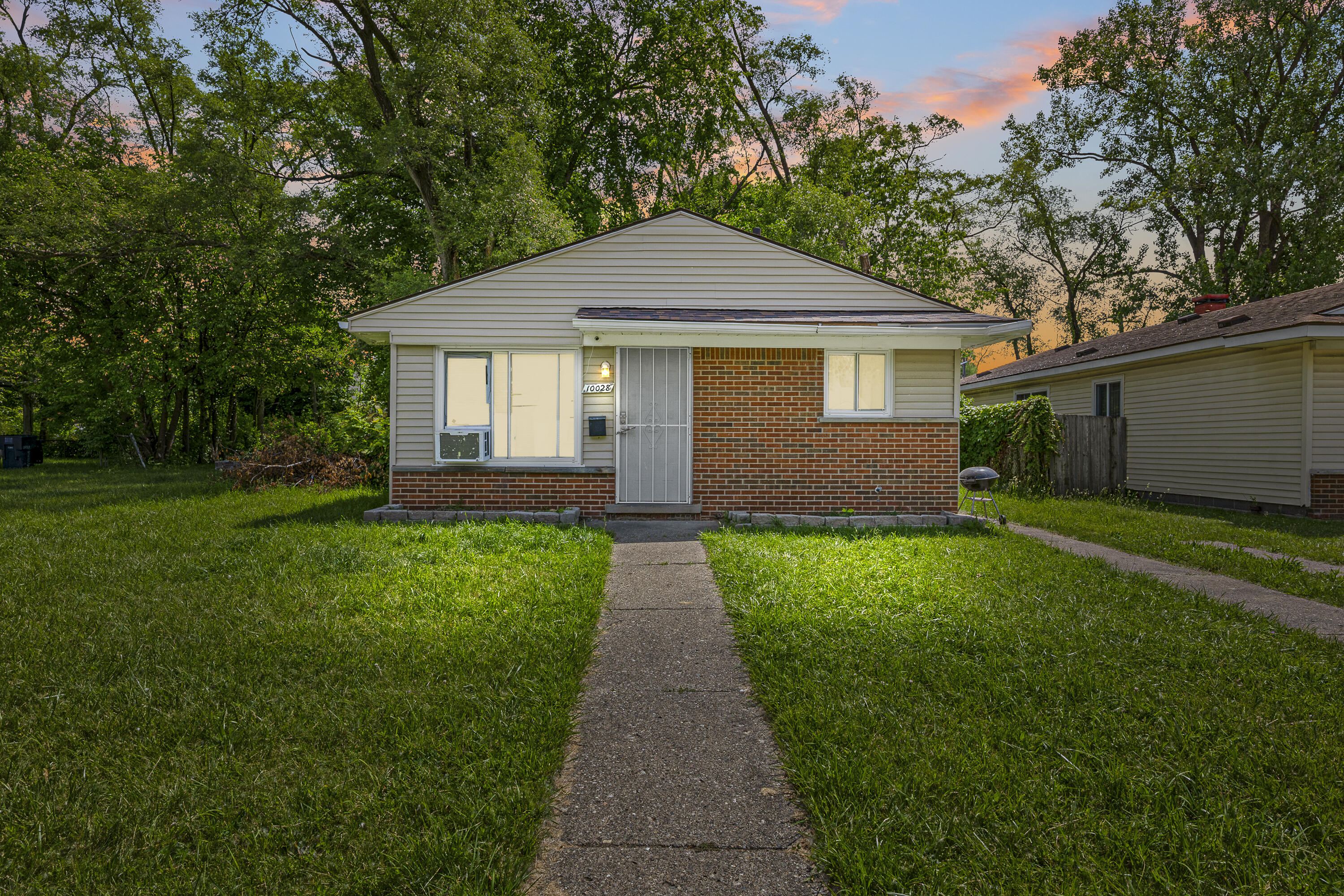 10028 Stahelin Avenue Property Photo 1