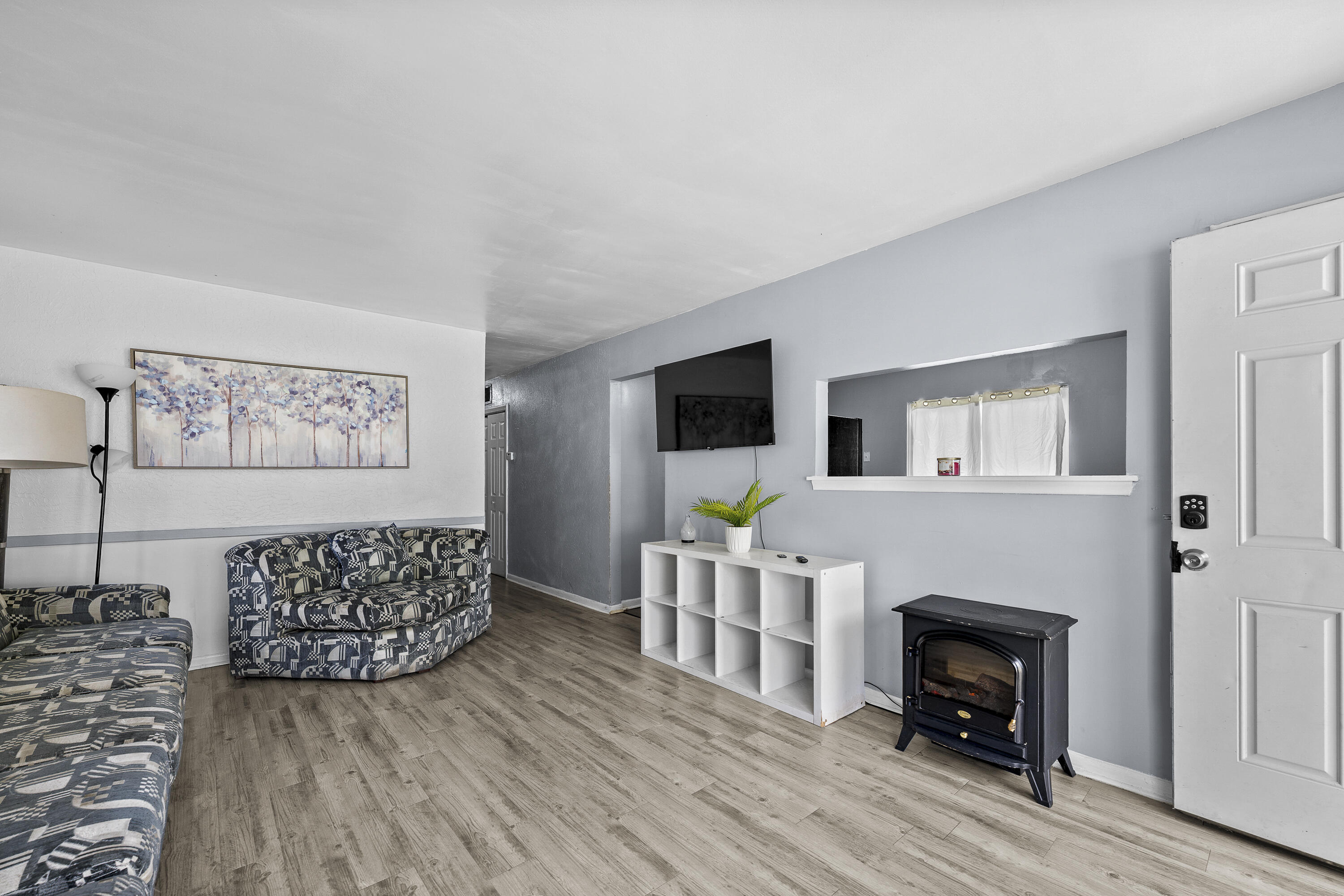 10028 Stahelin Avenue Property Photo 5