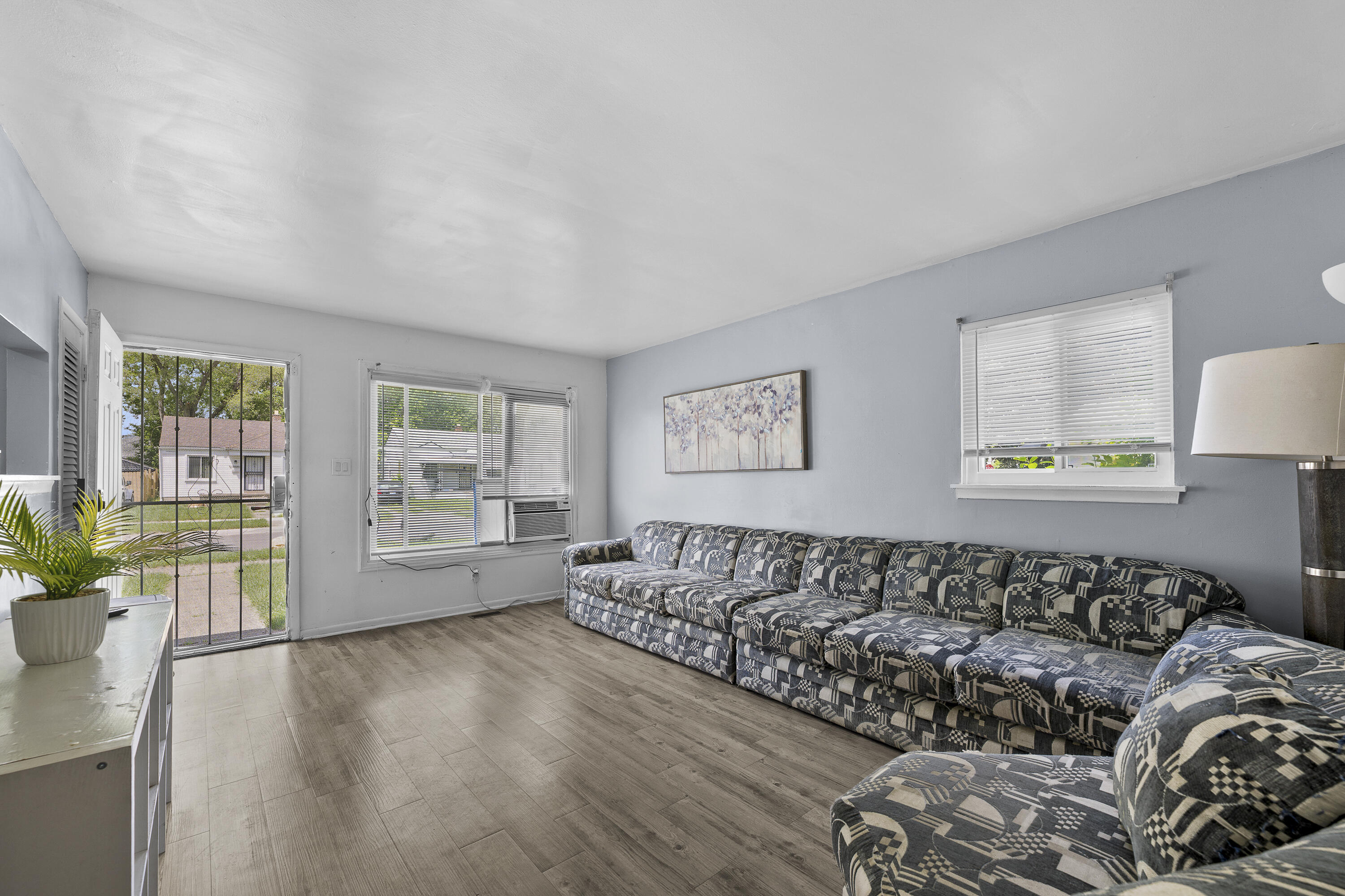 10028 Stahelin Avenue Property Photo 6
