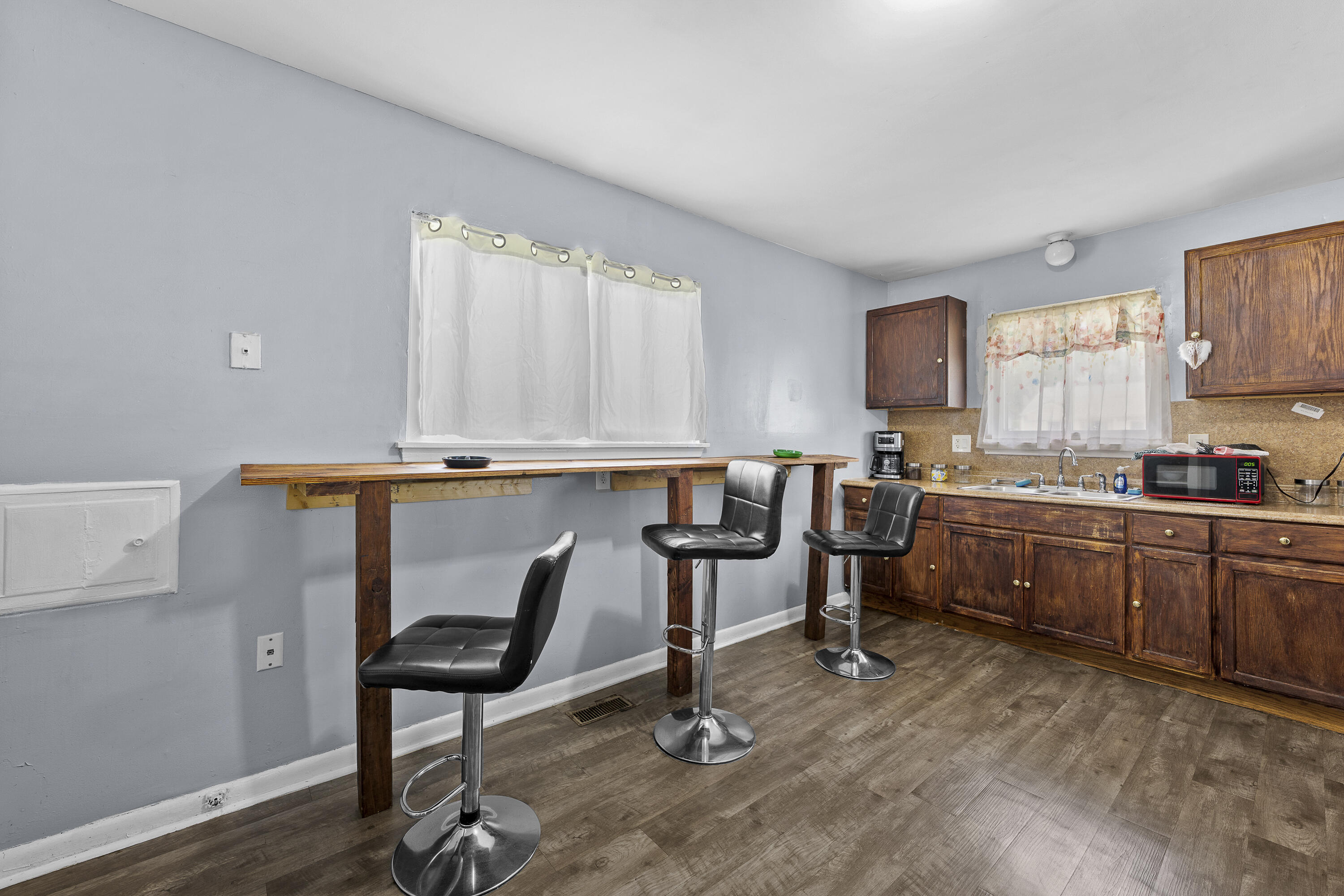 10028 Stahelin Avenue Property Photo 7