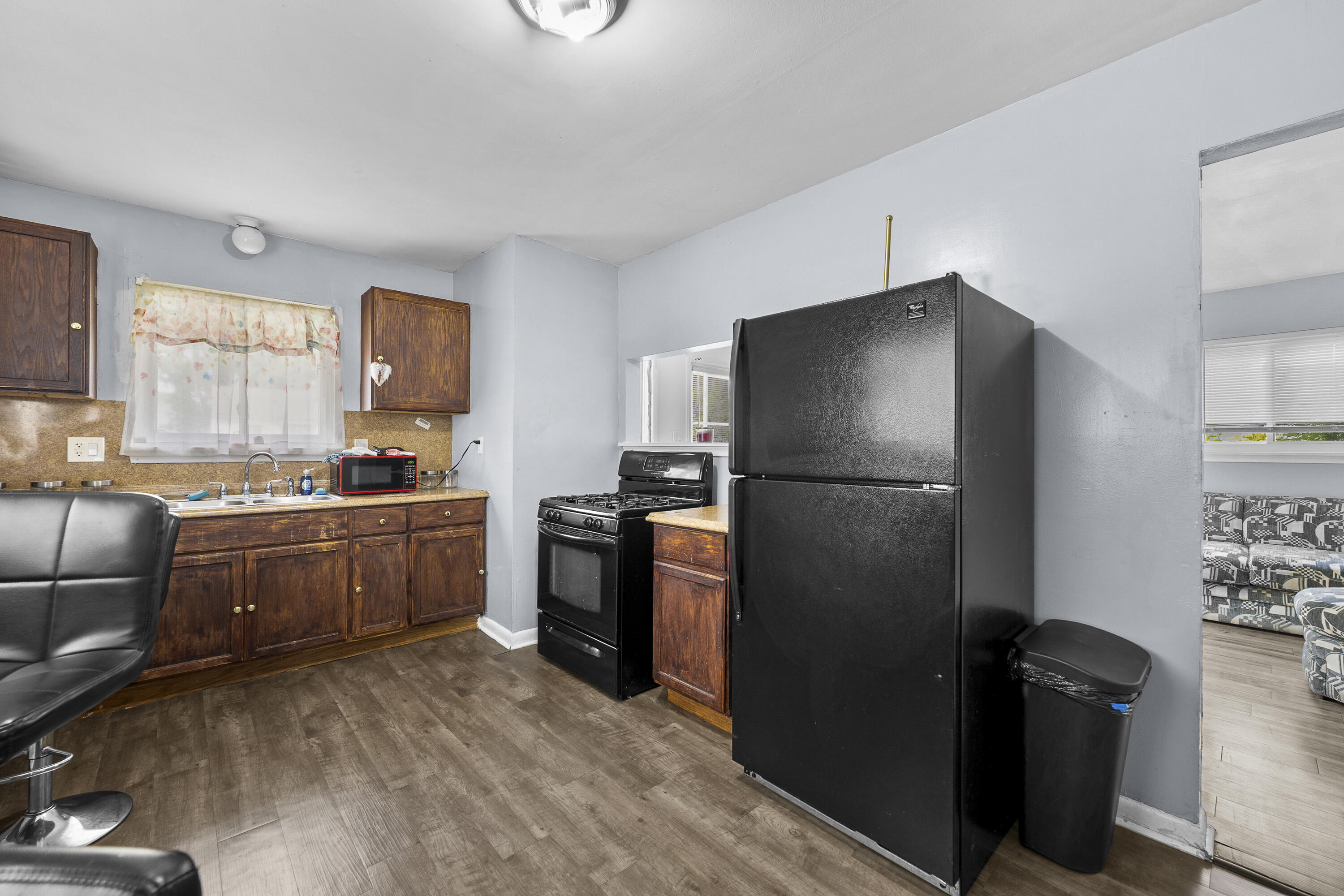 10028 Stahelin Avenue Property Photo 9