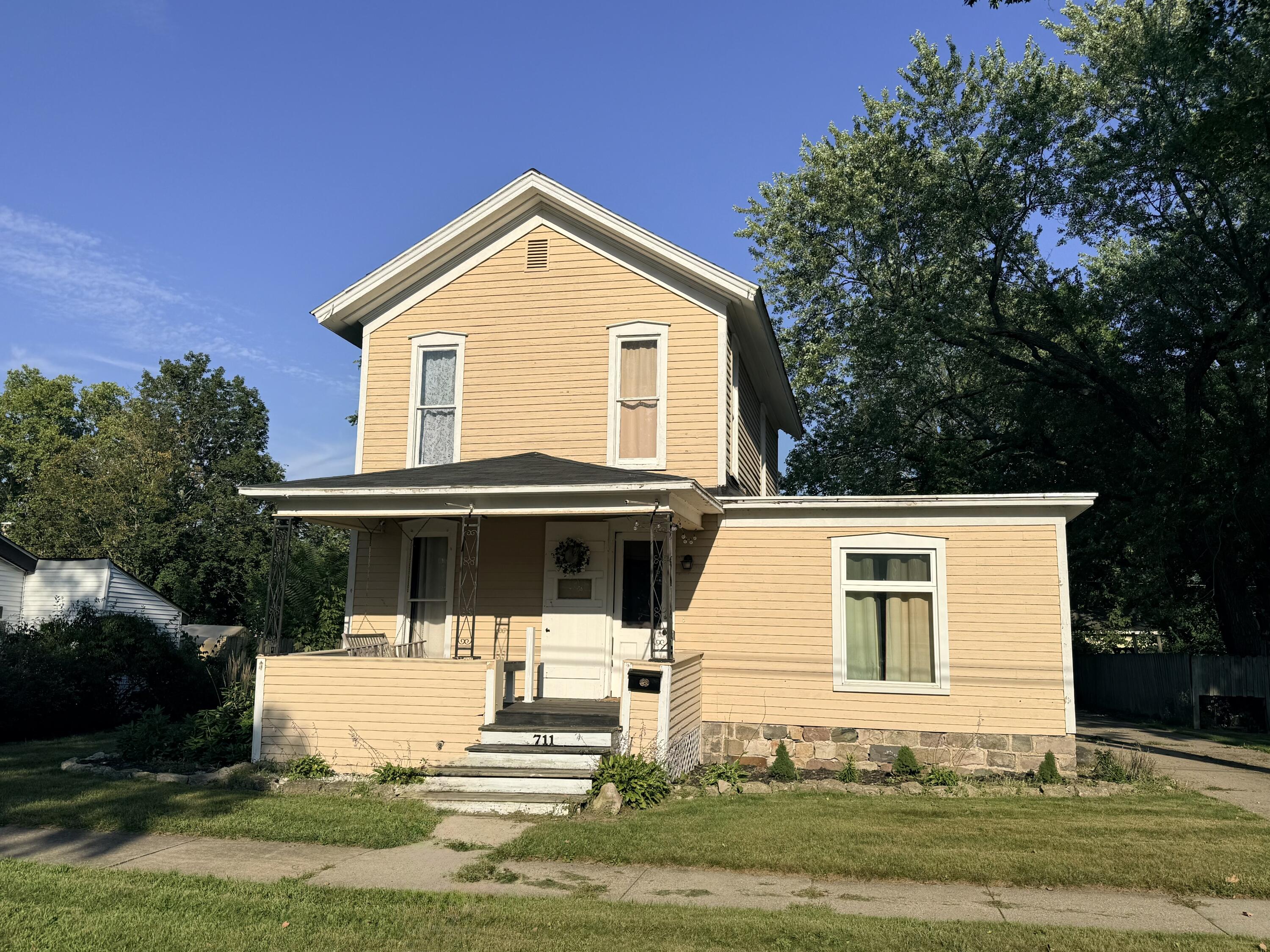 711 Maple Street Property Photo 23