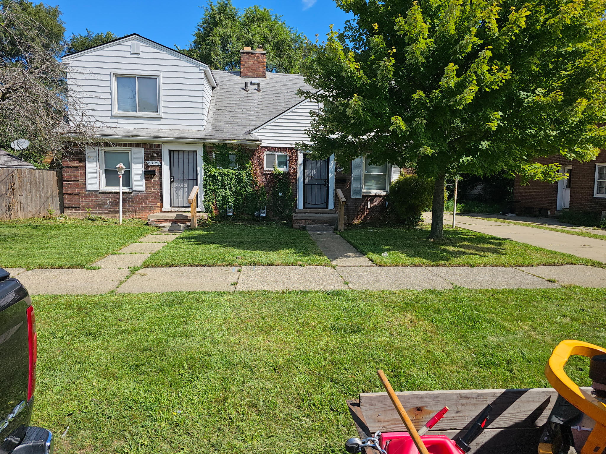 19623 Moross Road Property Photo 1