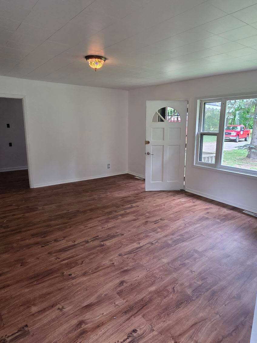 6980 Wooster Road Property Photo 2