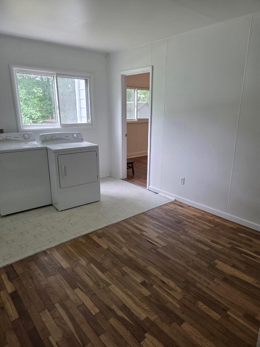 6980 Wooster Road Property Photo 9