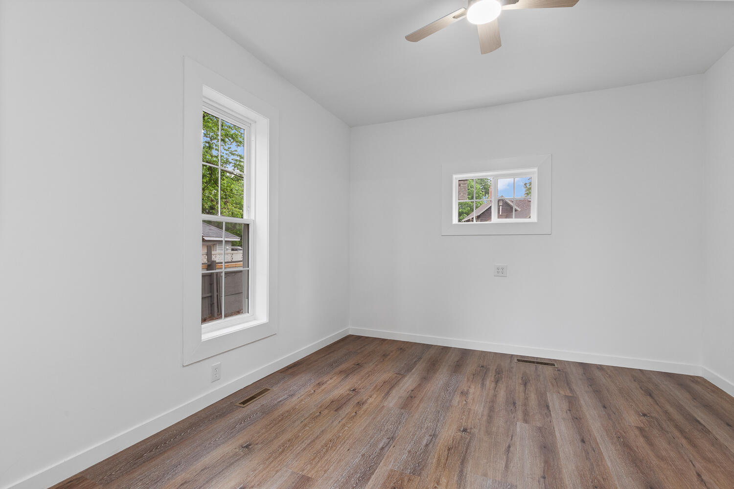 349 S Main Street Property Photo 12