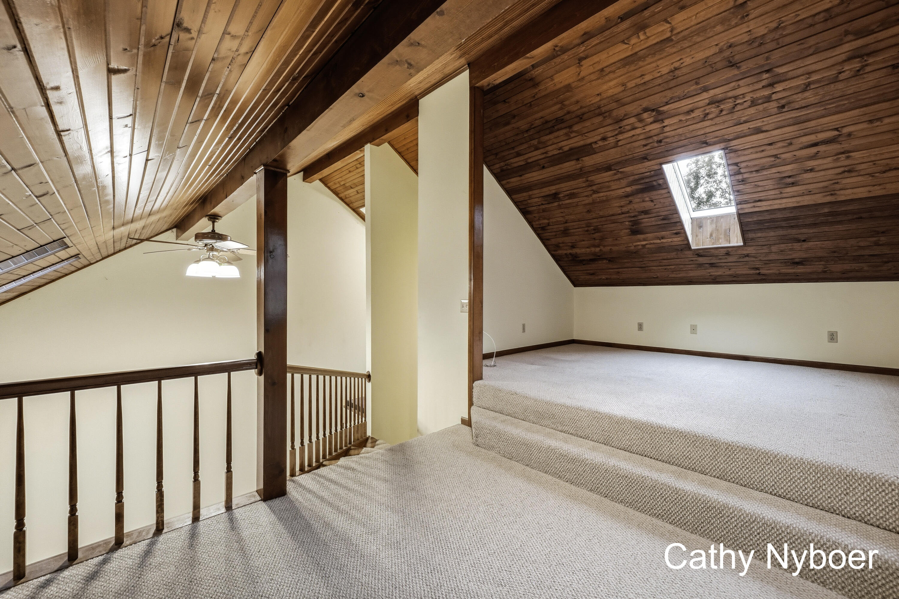 13462 Lakeshore Avenue Property Photo 10