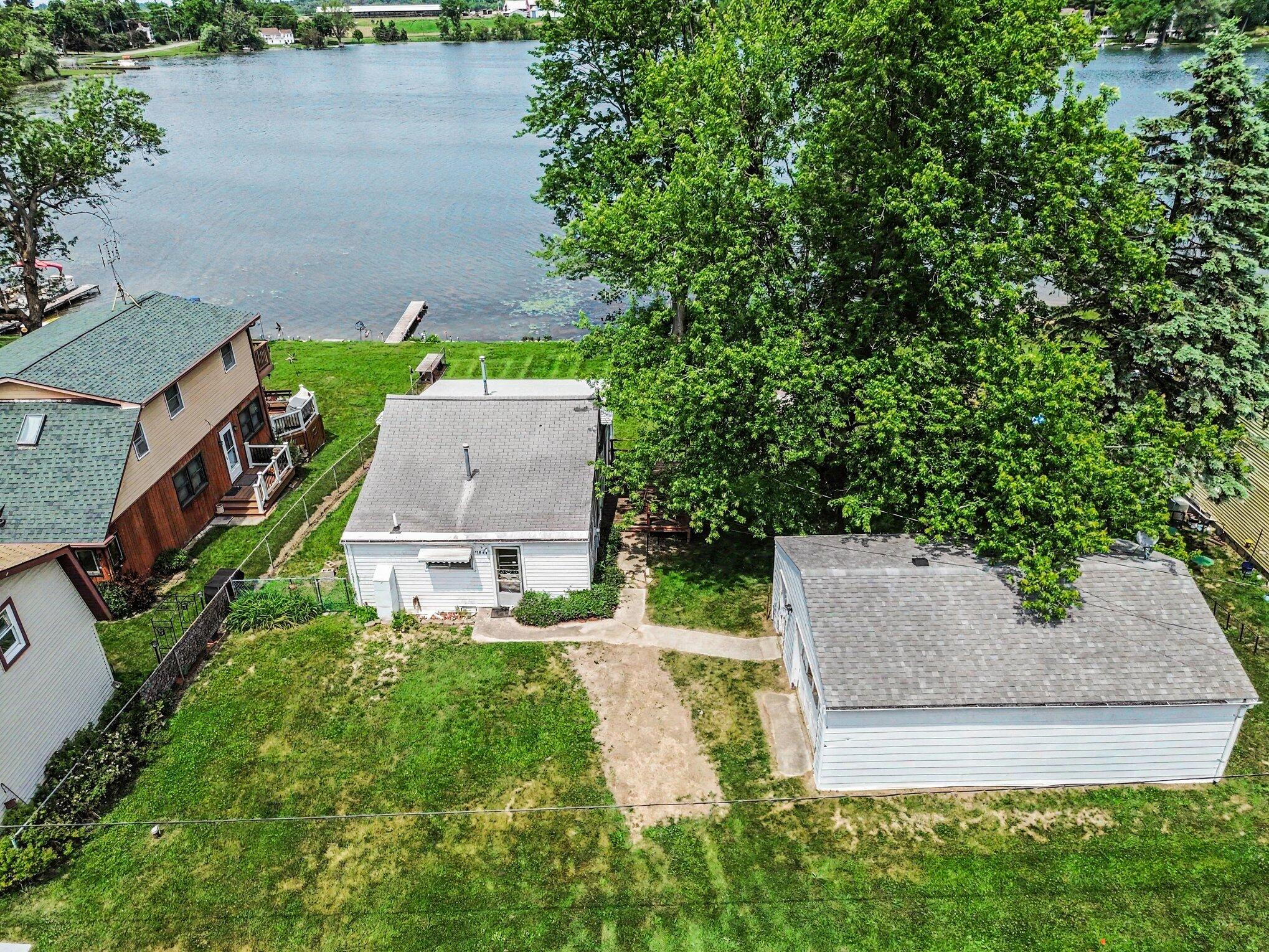 11968 Elmdale Drive Property Photo 2