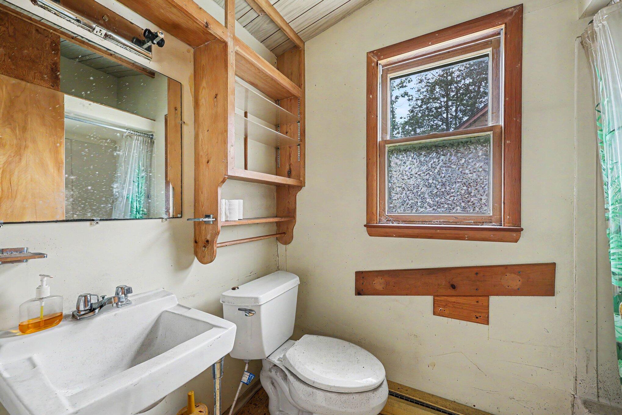 11968 Elmdale Drive Property Photo 15